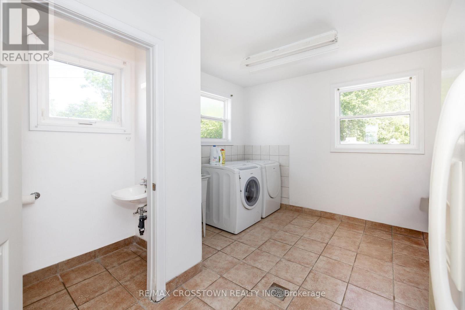42 Bluff Point Road, Tay, Ontario  L0K 2C0 - Photo 43 - S13566942
