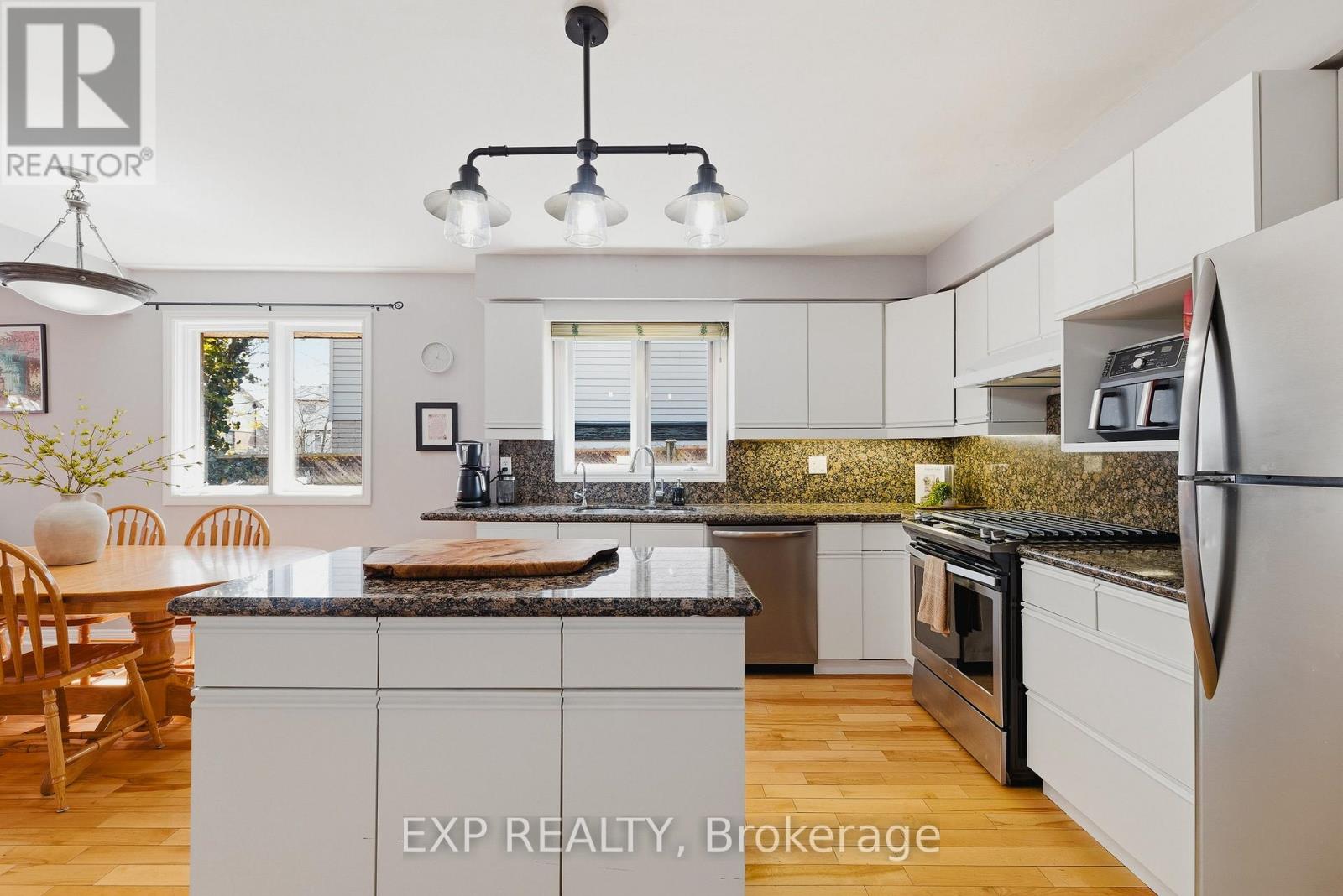 381 Timlock Place, Waterloo, Ontario  N2K 3J2 - Photo 10 - X13567580