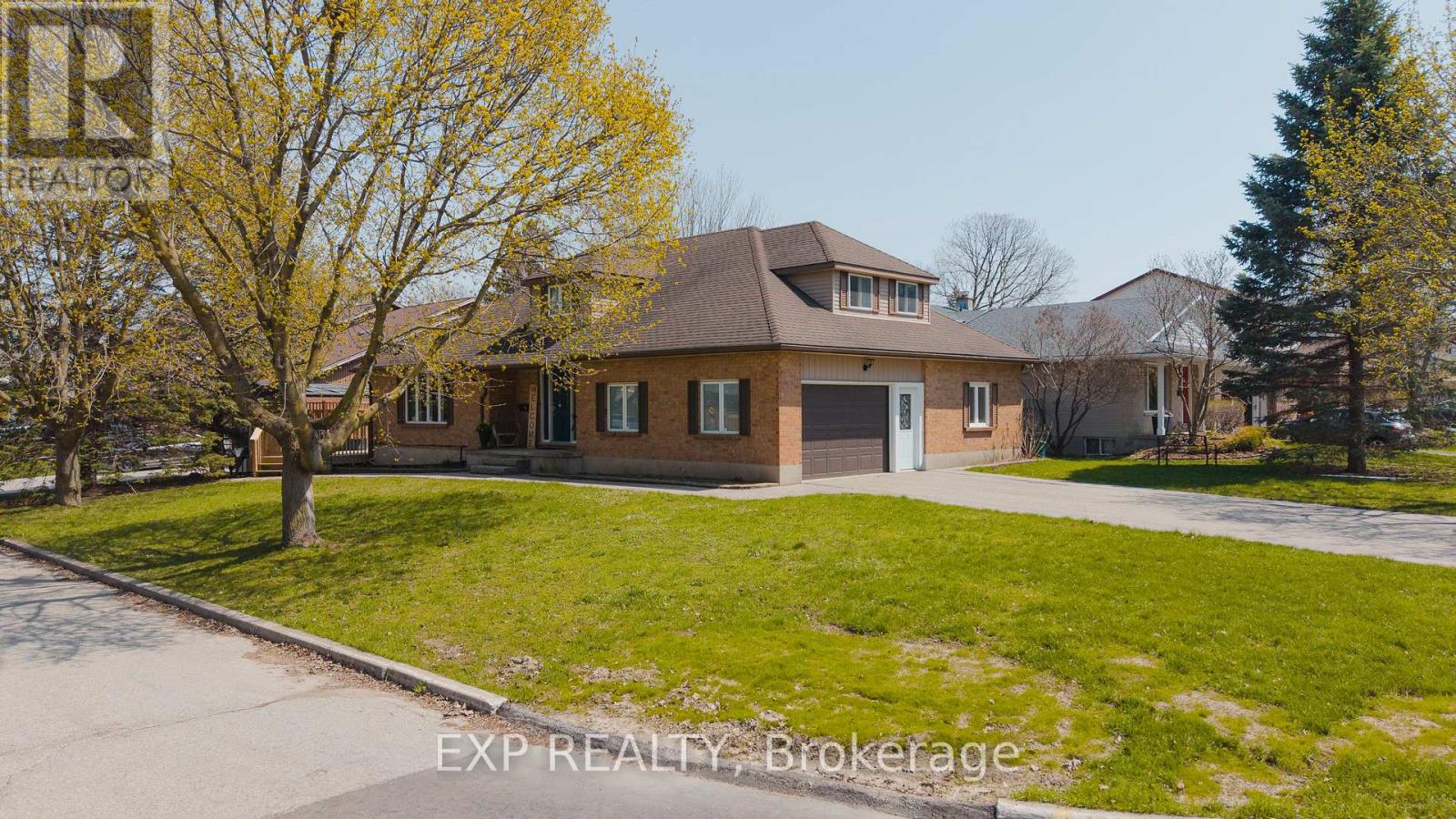 381 Timlock Place, Waterloo, Ontario  N2K 3J2 - Photo 2 - X13567580