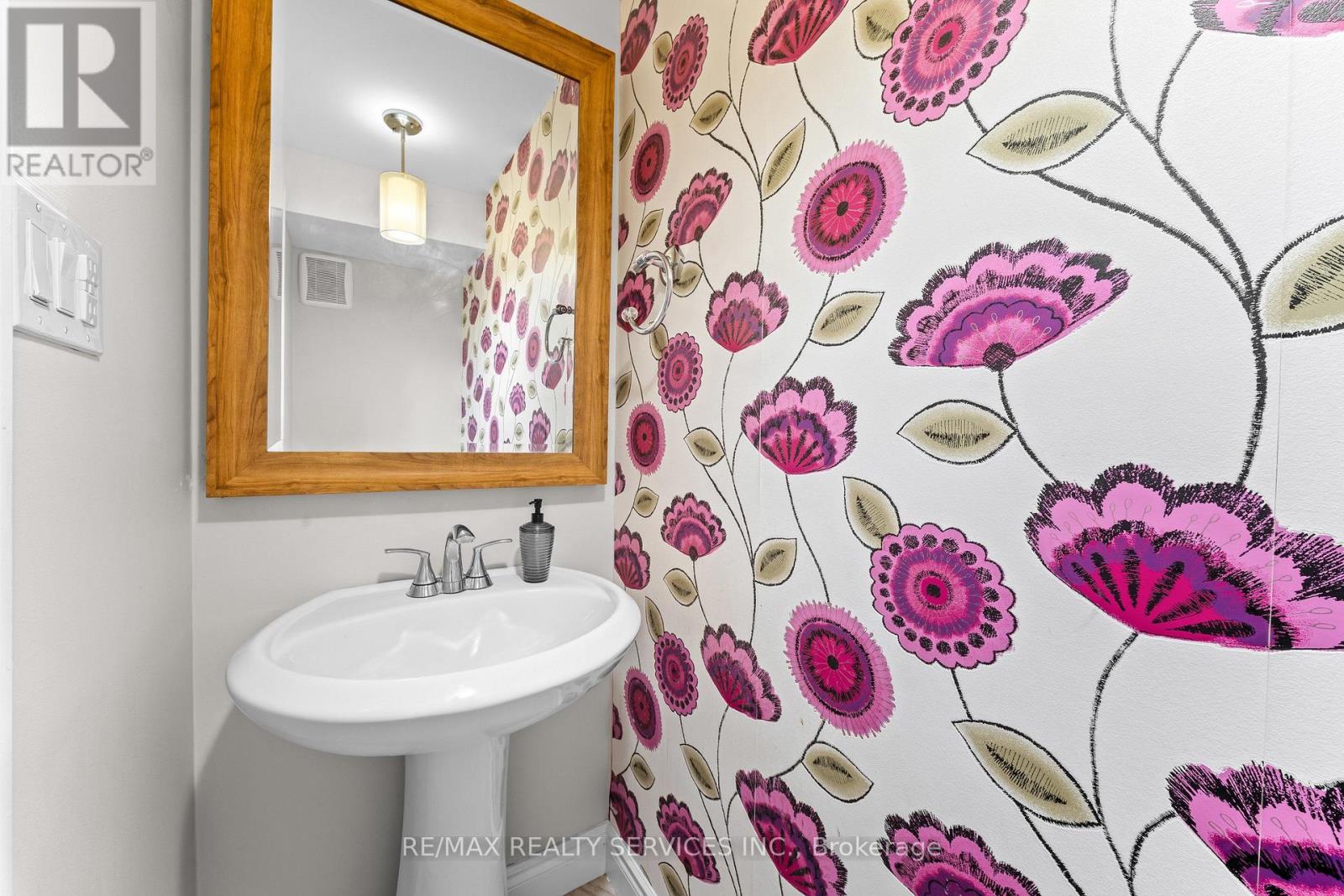 20 Highcroft Court, Kitchener, Ontario  N2E 2N9 - Photo 23 - X13567612