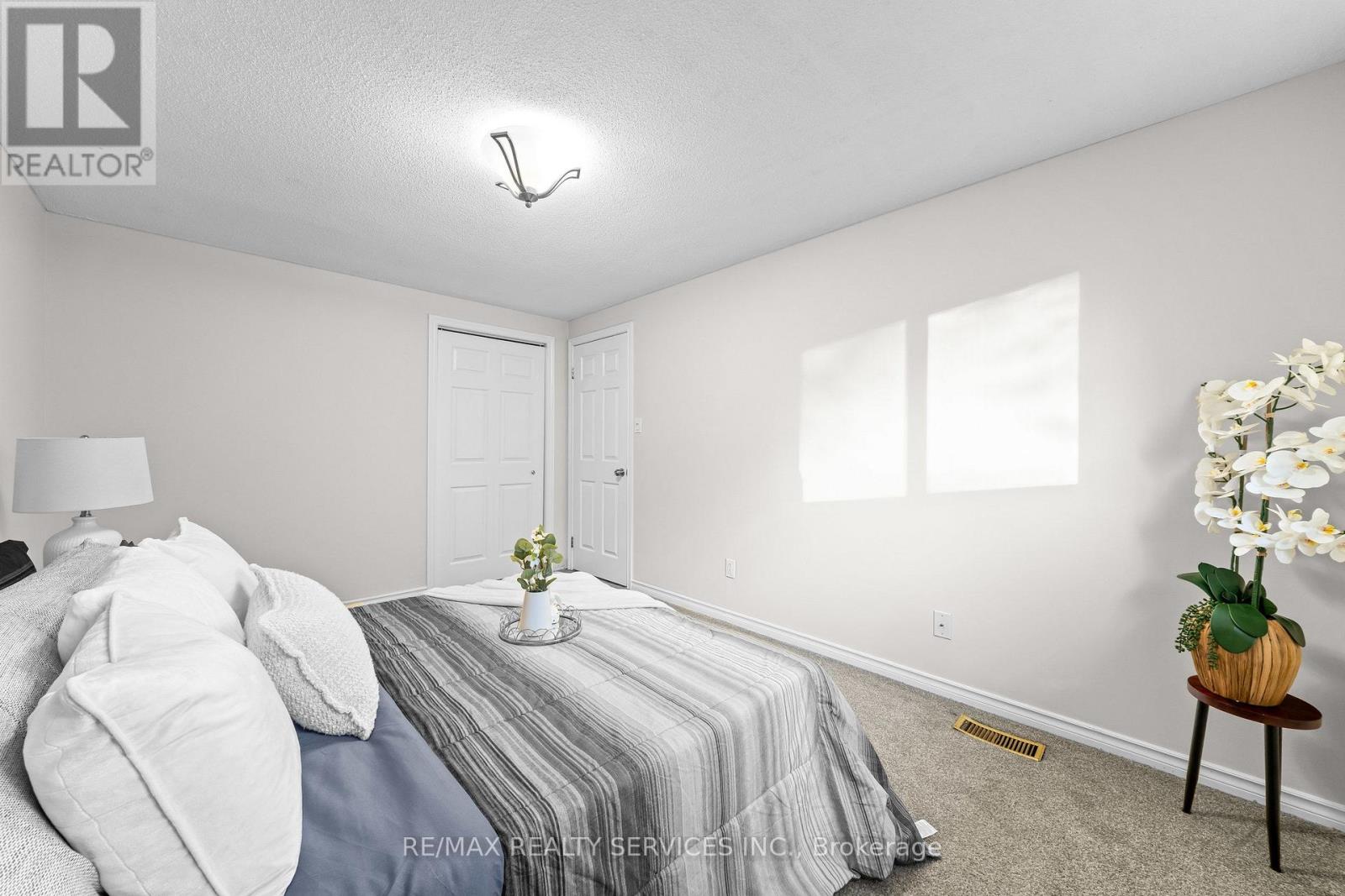 20 Highcroft Court, Kitchener, Ontario  N2E 2N9 - Photo 25 - X13567612