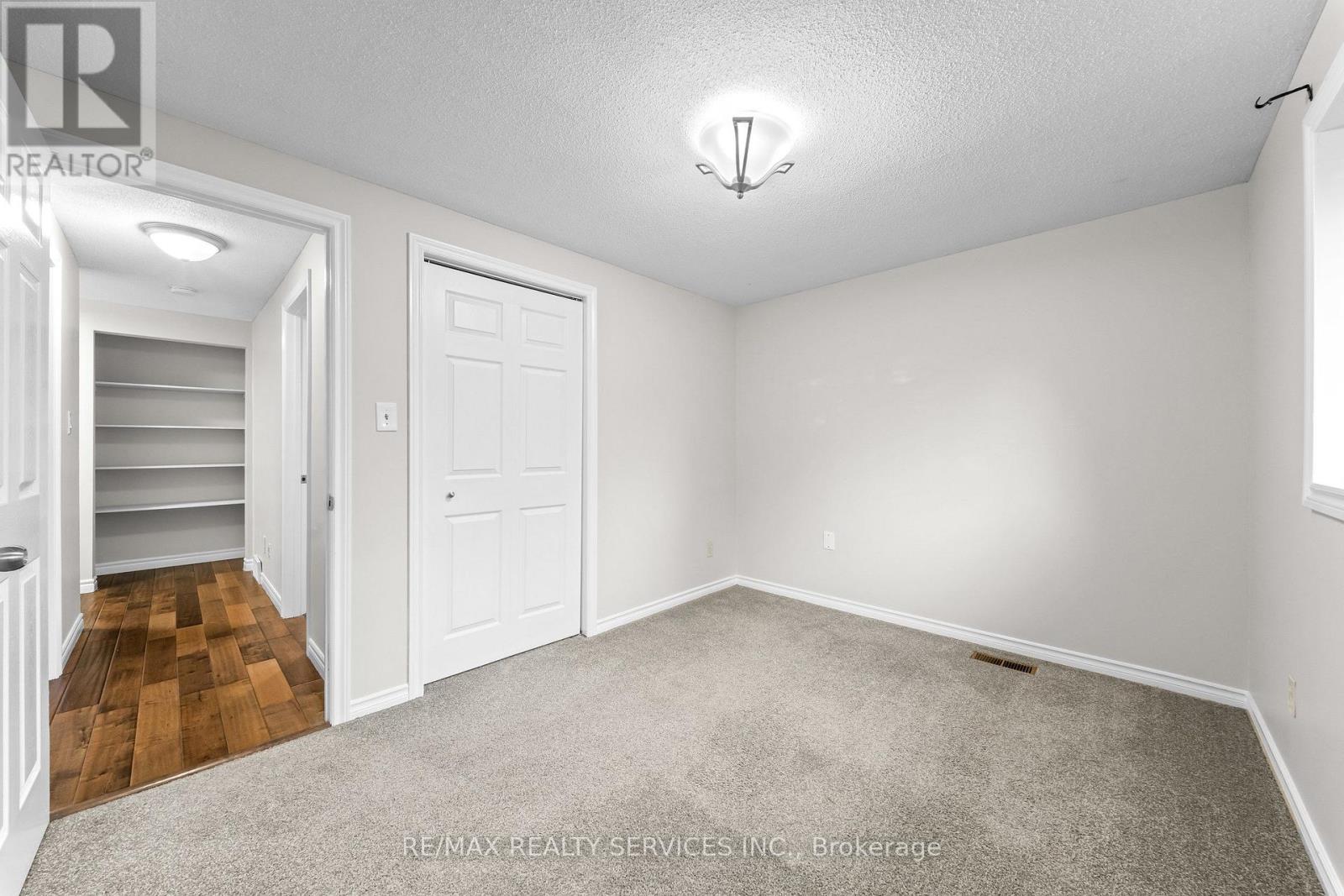 20 Highcroft Court, Kitchener, Ontario  N2E 2N9 - Photo 31 - X13567612