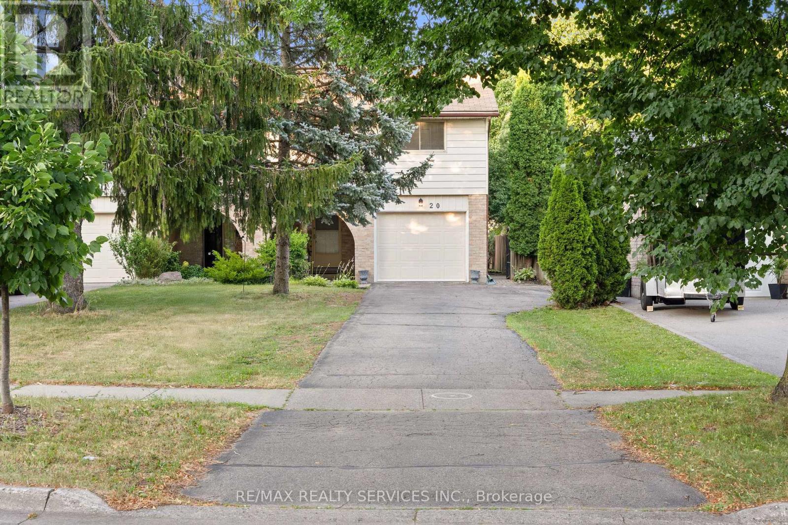 20 Highcroft Court, Kitchener, Ontario  N2E 2N9 - Photo 5 - X13567612