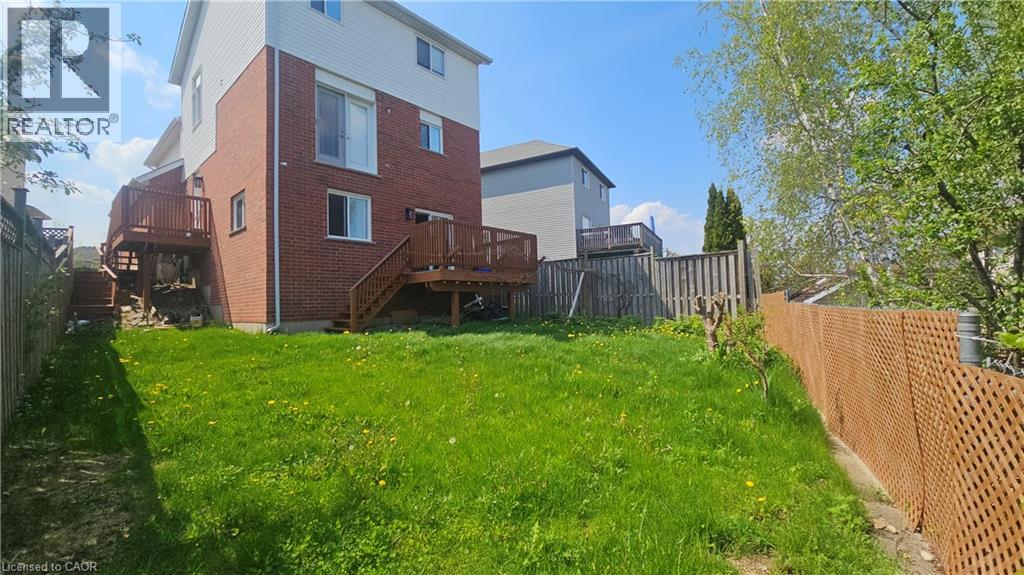 10 Doll Court, Kitchener, Ontario  N2E 4H1 - Photo 12 - 40831022