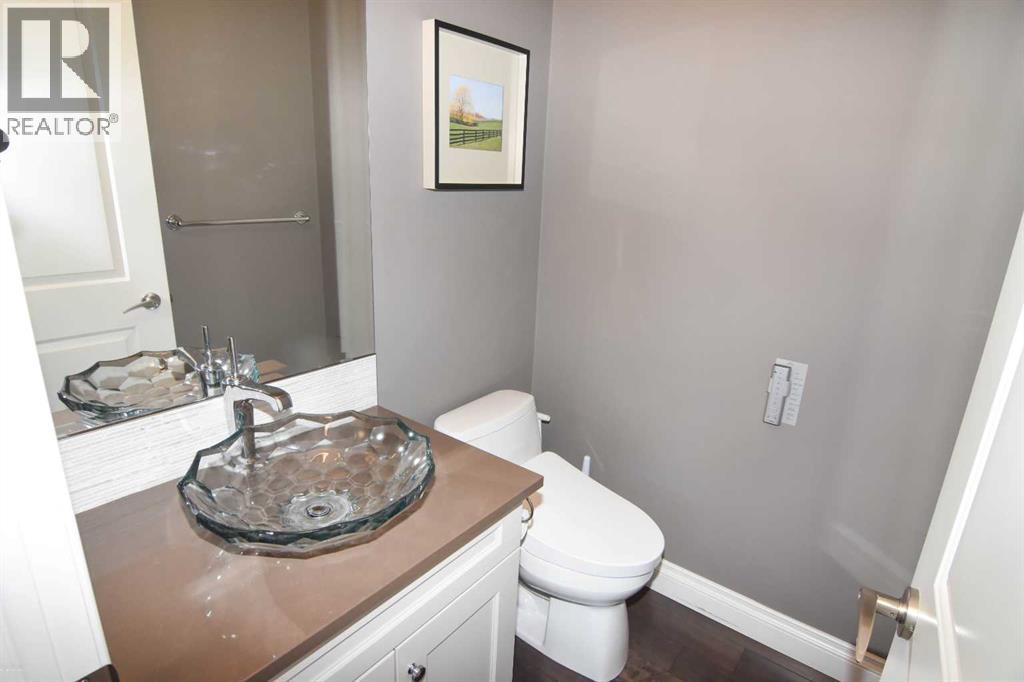 800 East Lakeview Road, Chestermere, Alberta T1X 1R2 - Photo 16 - A2327881