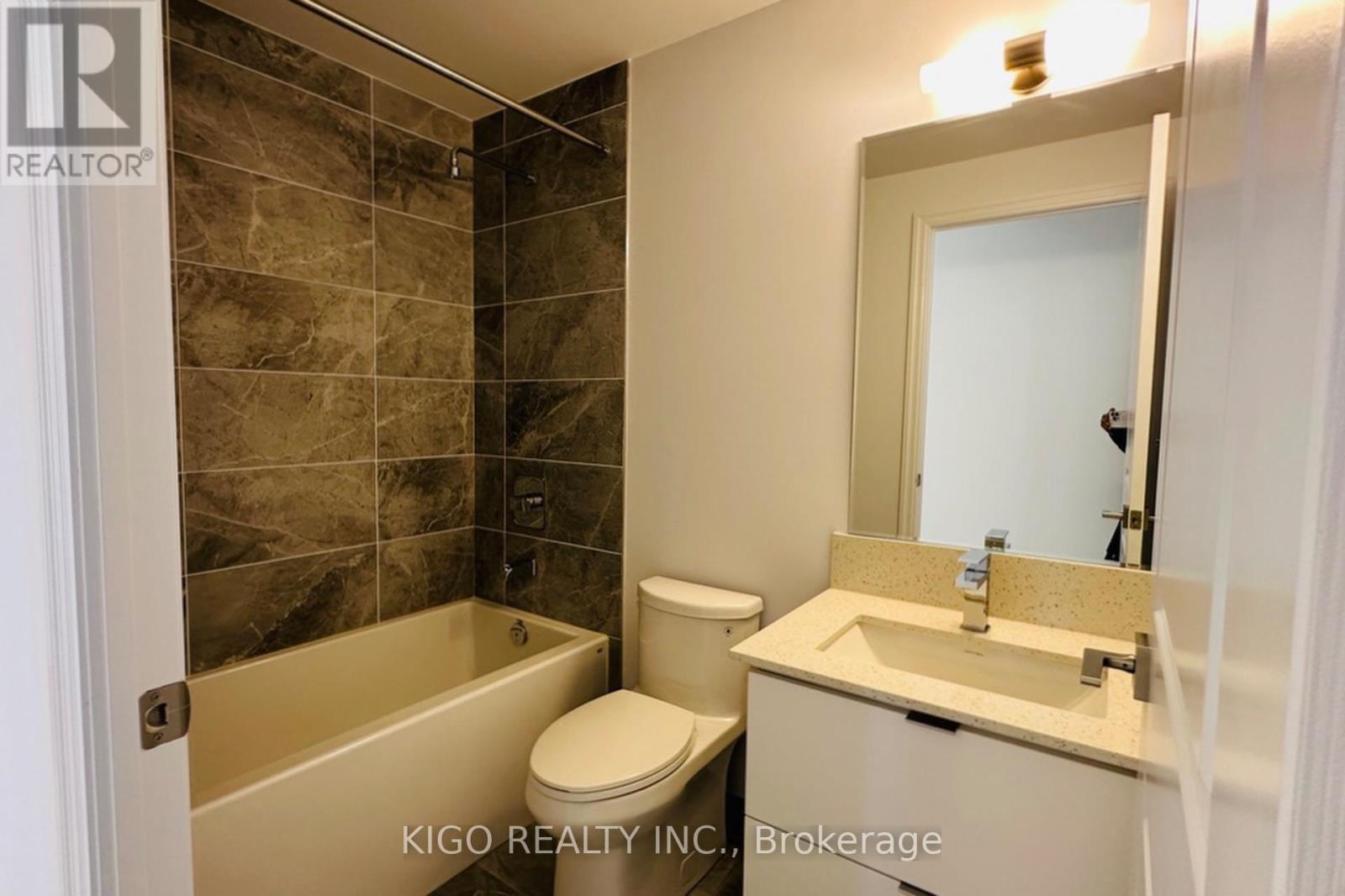 210 - 30 Elm Drive W, Mississauga, Ontario  L5B 0N6 - Photo 30 - W13539574