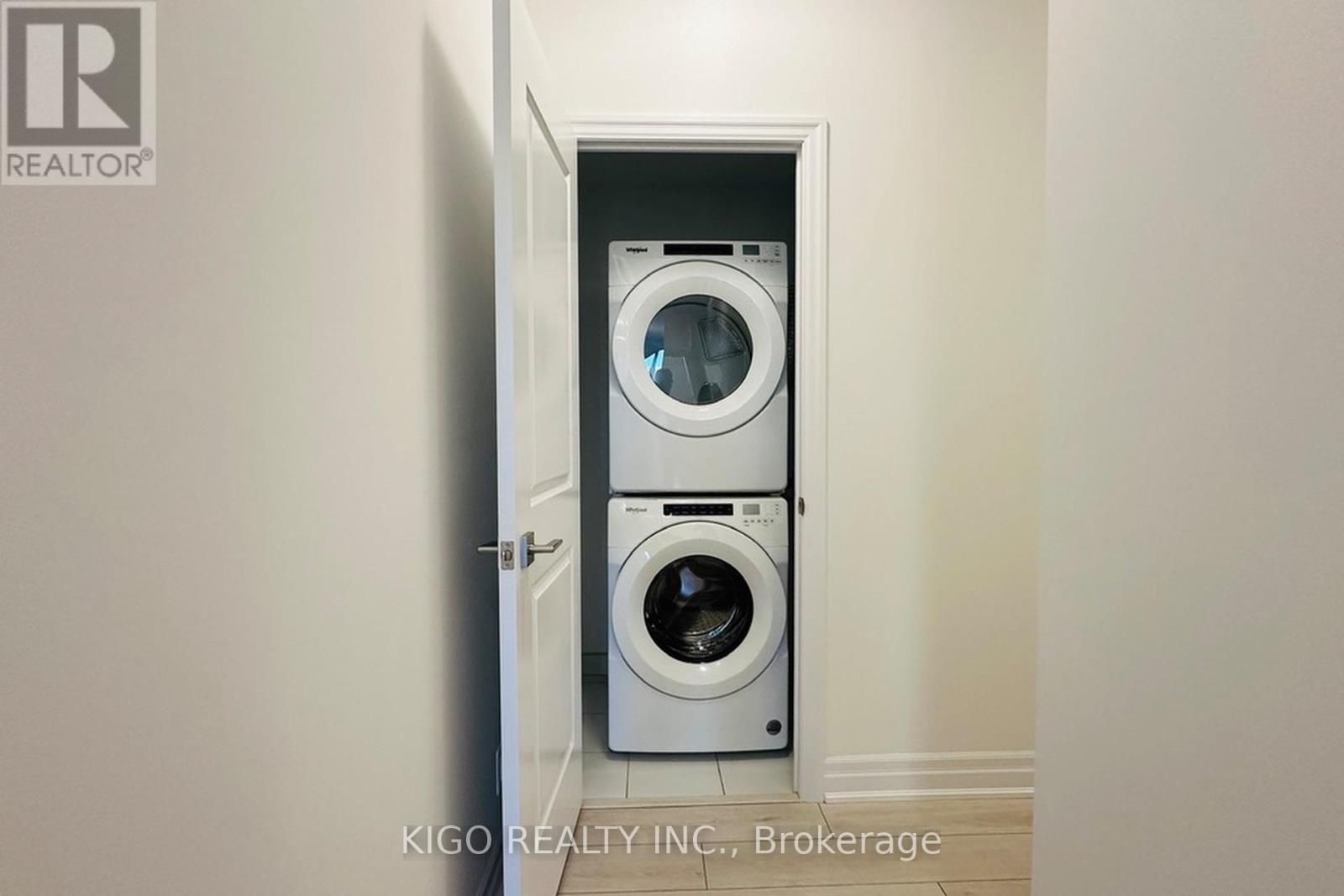 210 - 30 Elm Drive W, Mississauga, Ontario  L5B 0N6 - Photo 34 - W13539574