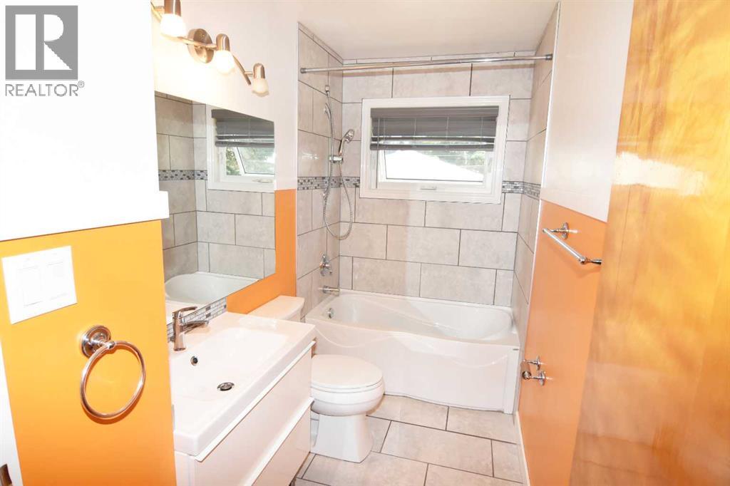 36 Cheyenne Crescent NW, Calgary, Alberta  T2L 0Z2 - Photo 16 - A2328848