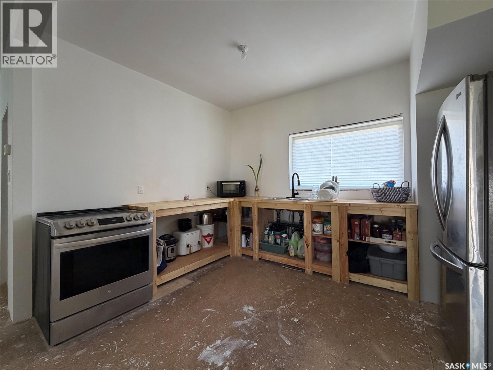 295 Ensign Street, Pennant, Saskatchewan  S0N 1X0 - Photo 15 - SK042686