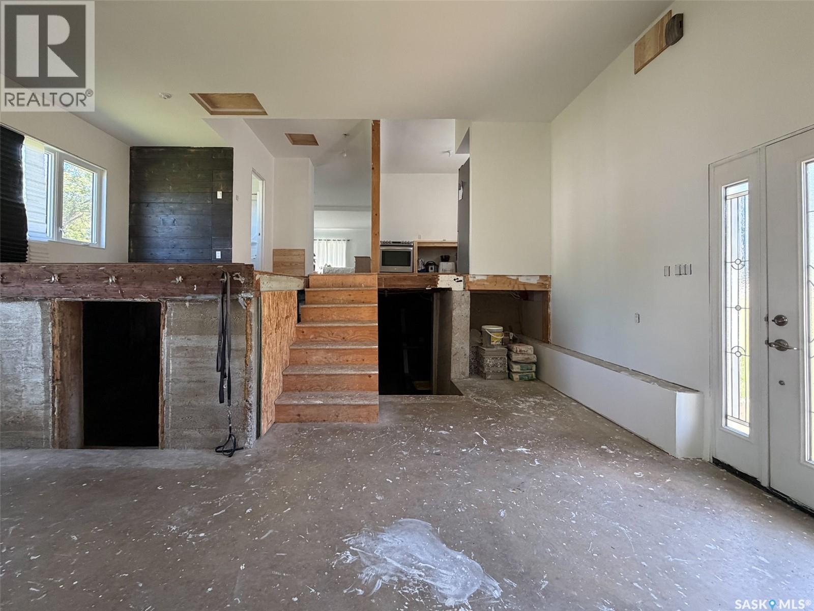 295 Ensign Street, Pennant, Saskatchewan  S0N 1X0 - Photo 30 - SK042686