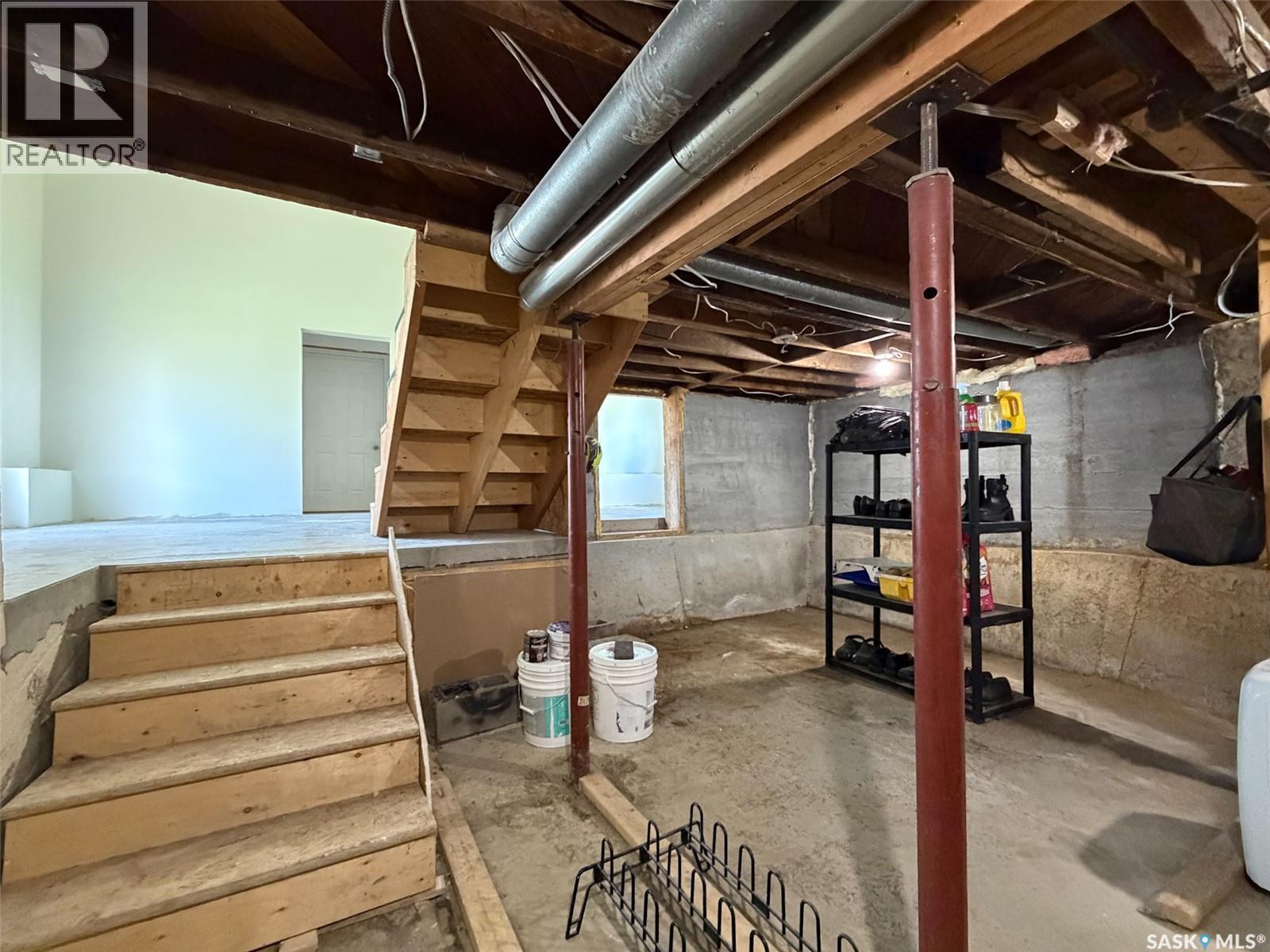 295 Ensign Street, Pennant, Saskatchewan  S0N 1X0 - Photo 36 - SK042686