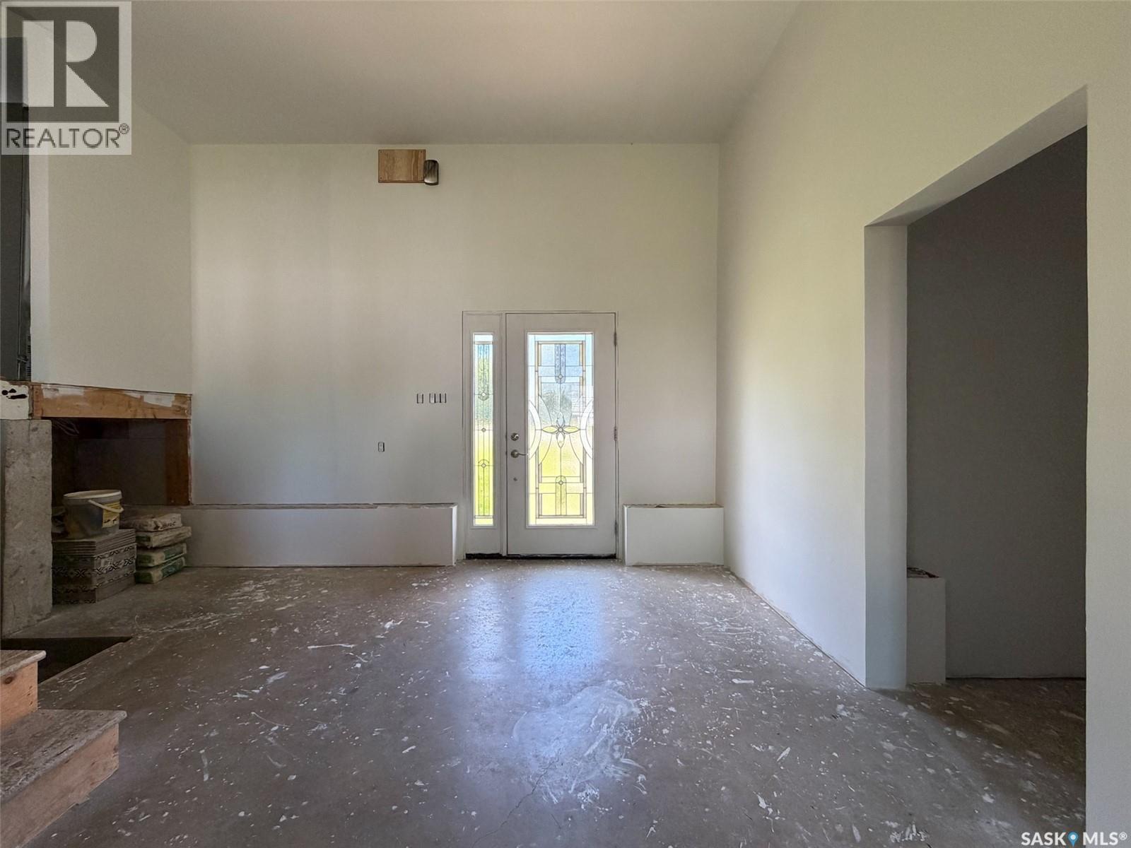 295 Ensign Street, Pennant, Saskatchewan  S0N 1X0 - Photo 4 - SK042686