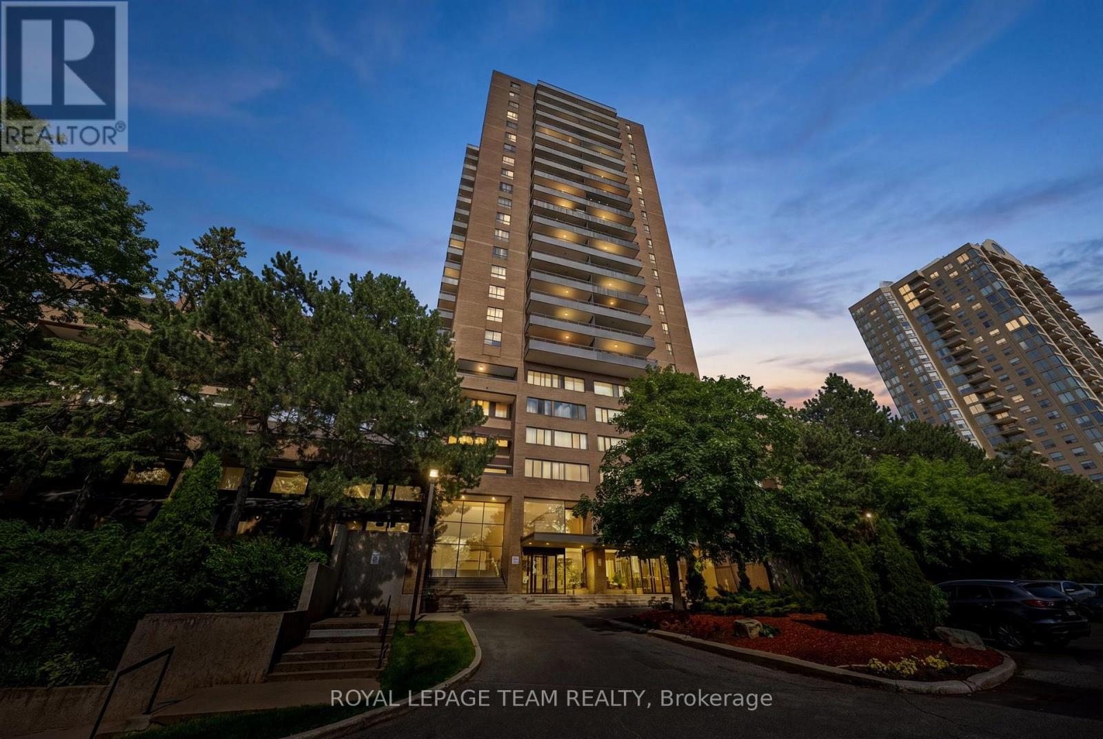 912 - 515 ST LAURENT BOULEVARD, Ottawa, Ontario