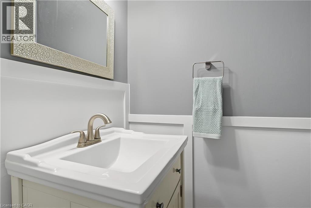39 Southwood Drive, Kitchener, Ontario  N2E 2E6 - Photo 31 - 40845963