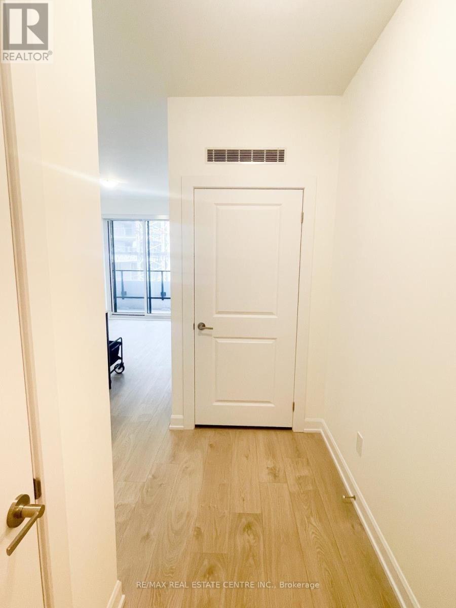 914 - 3220 William Coltson Avenue, Oakville, Ontario  L6H 7X9 - Photo 6 - W13567348