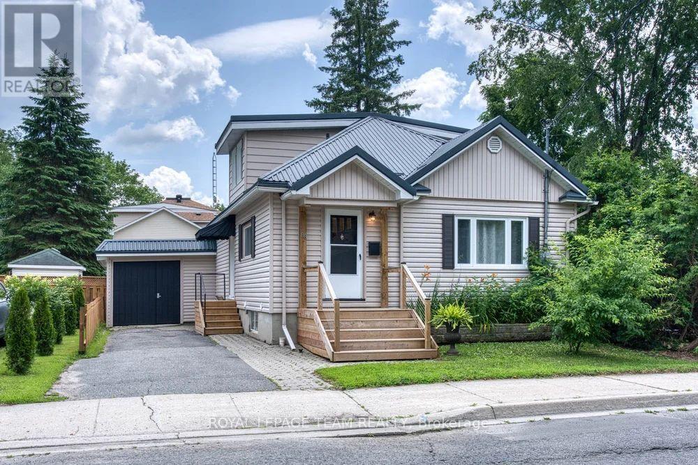88 North Street N, Perth, Ontario  K7H 2T3 - Photo 2 - X13560170
