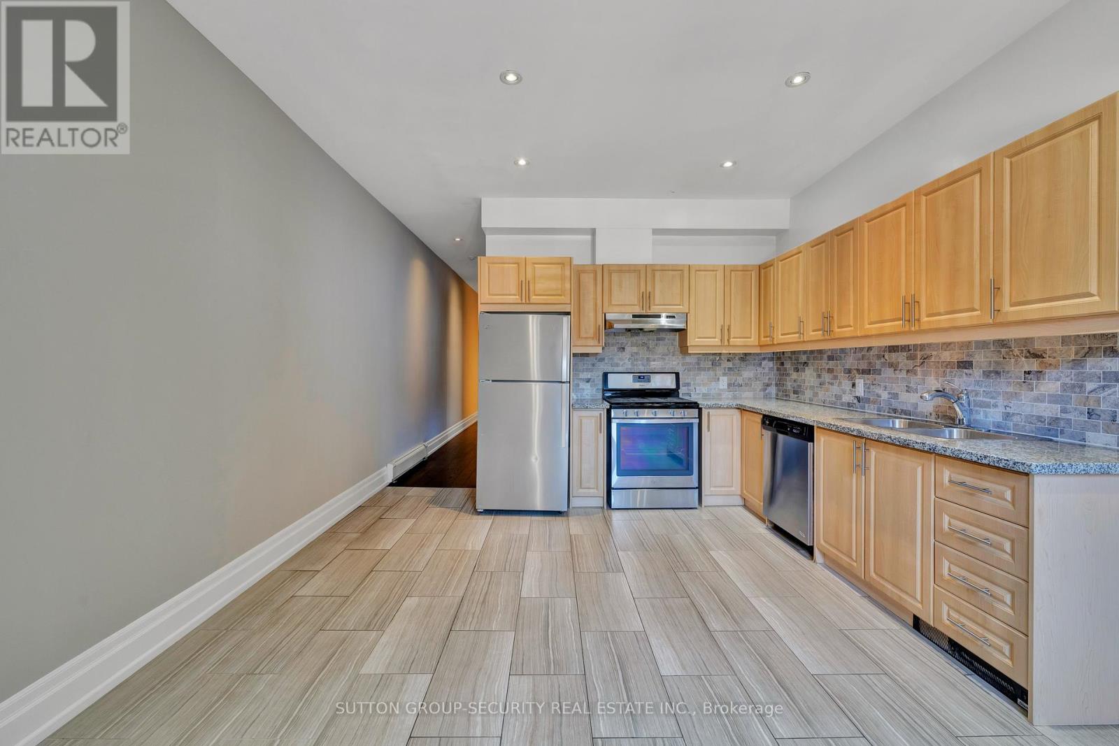 3 - 62 Lippincott Street, Toronto, Ontario  M5T 2R5 - Photo 6 - C13567916
