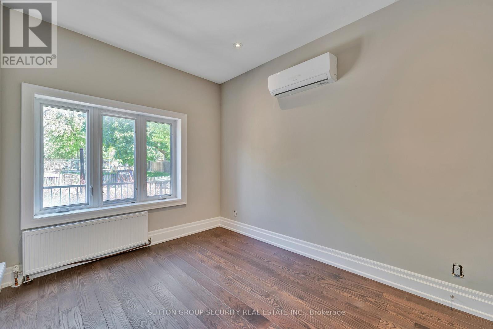 3 - 62 Lippincott Street, Toronto, Ontario  M5T 2R5 - Photo 9 - C13567916