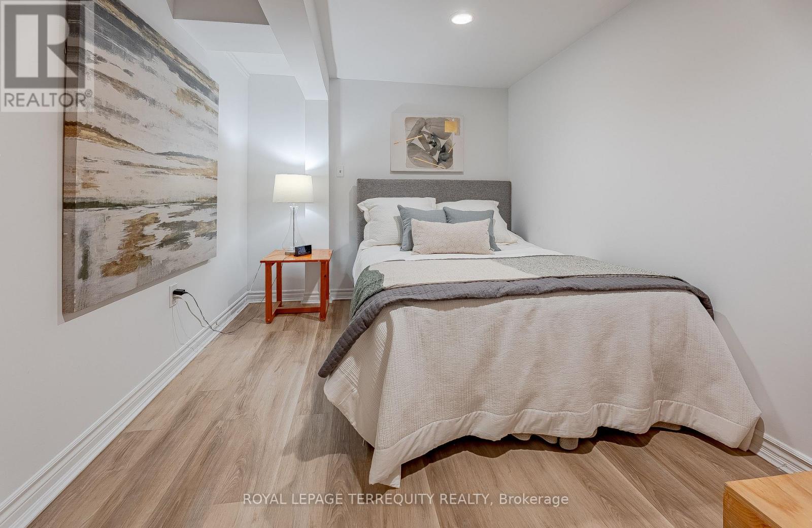 680 Woodbine Avenue, Toronto, Ontario  M4E 2J1 - Photo 28 - E13567796