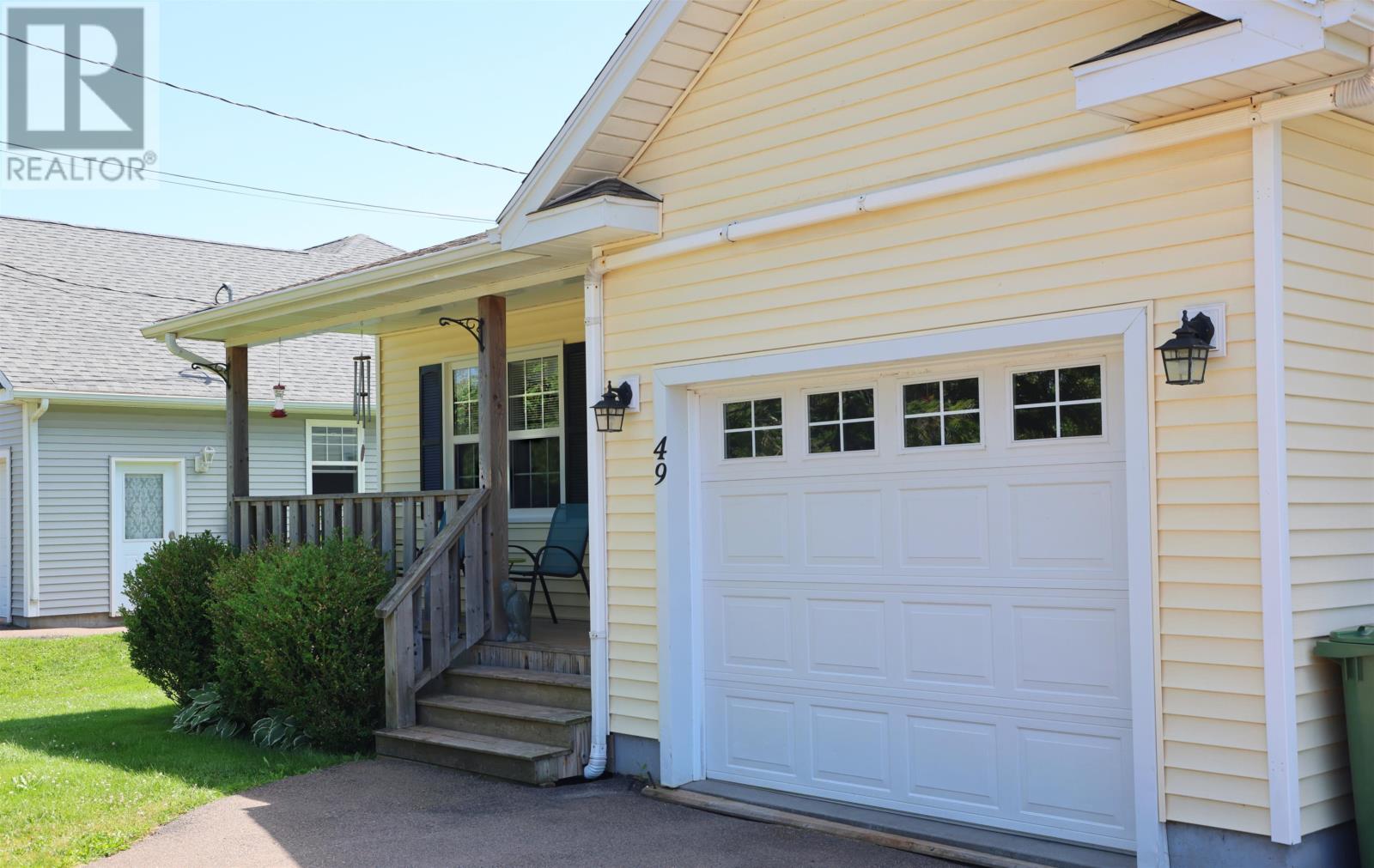 49 Royalty Road, Charlottetown, Prince Edward Island  C1E 3C9 - Photo 3 - 202617643