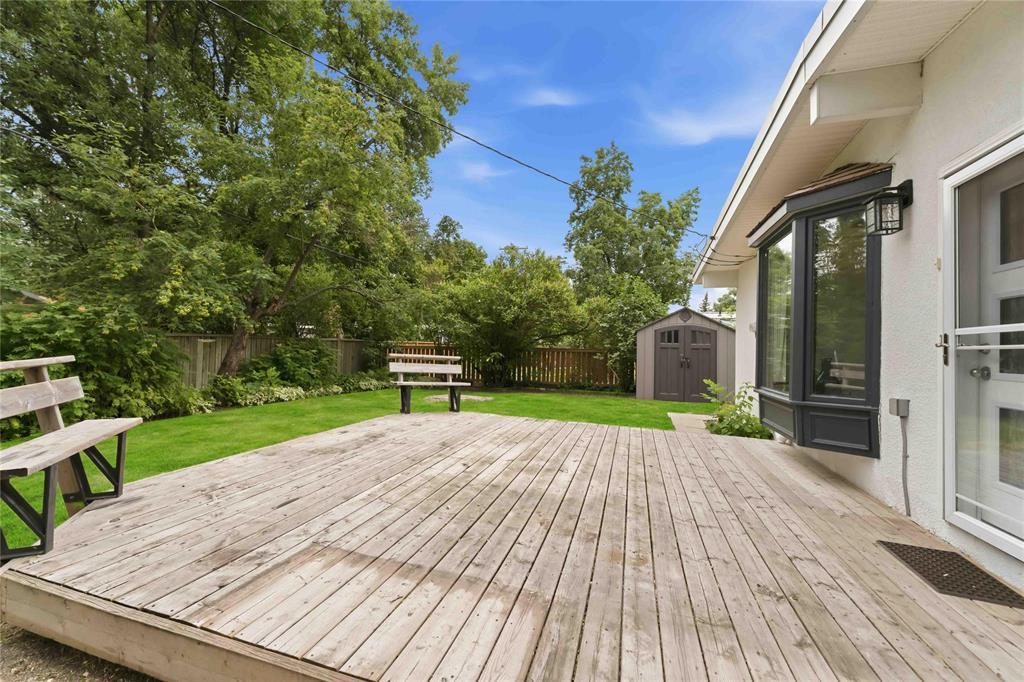9 Iroquois Bay, Winnipeg, Manitoba  R2J 2E1 - Photo 26 - 202616532