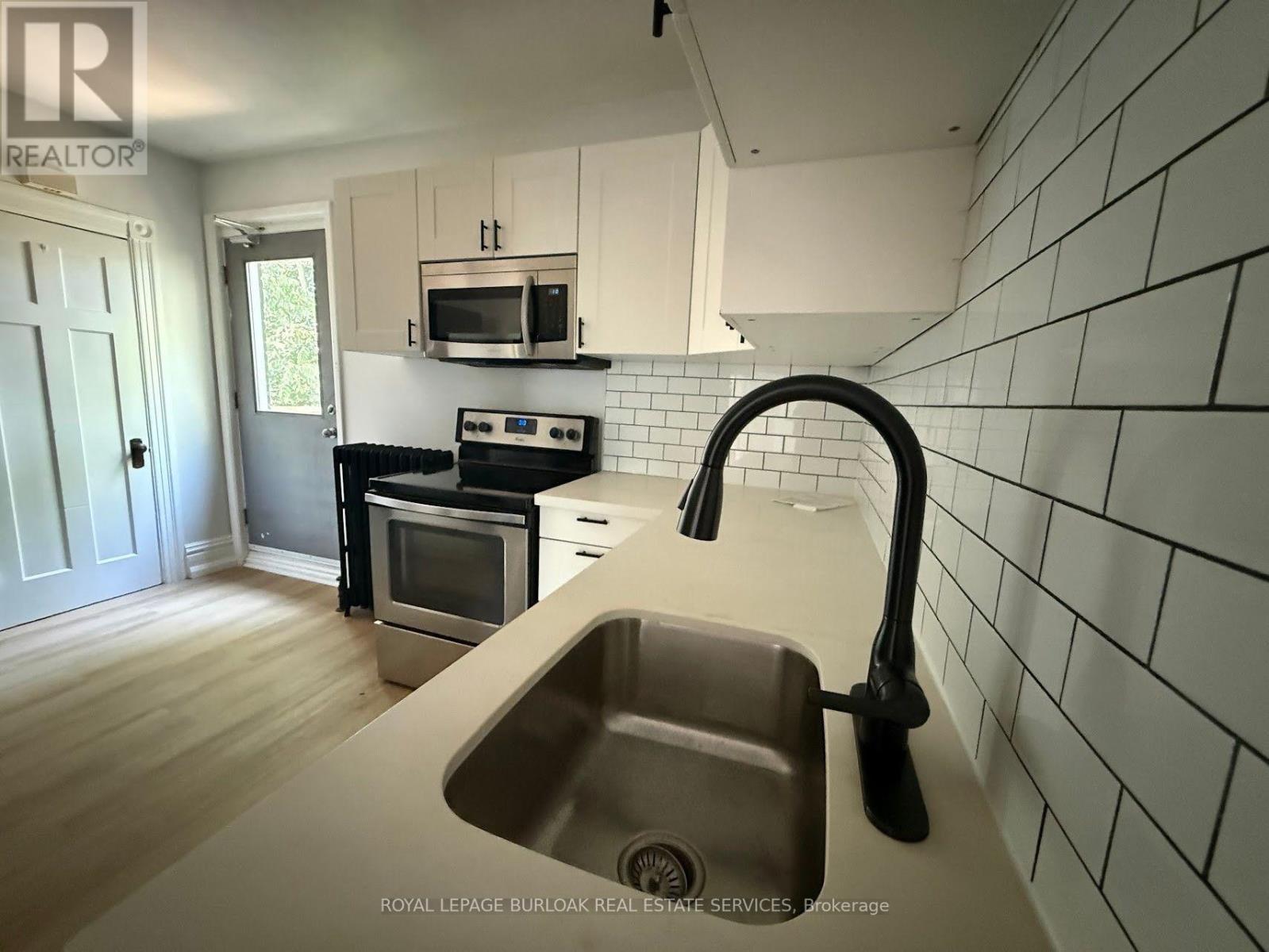 2nd Level - 28 Eastbourne Avenue, Hamilton, Ontario  L8M 2M7 - Photo 10 - X13567920