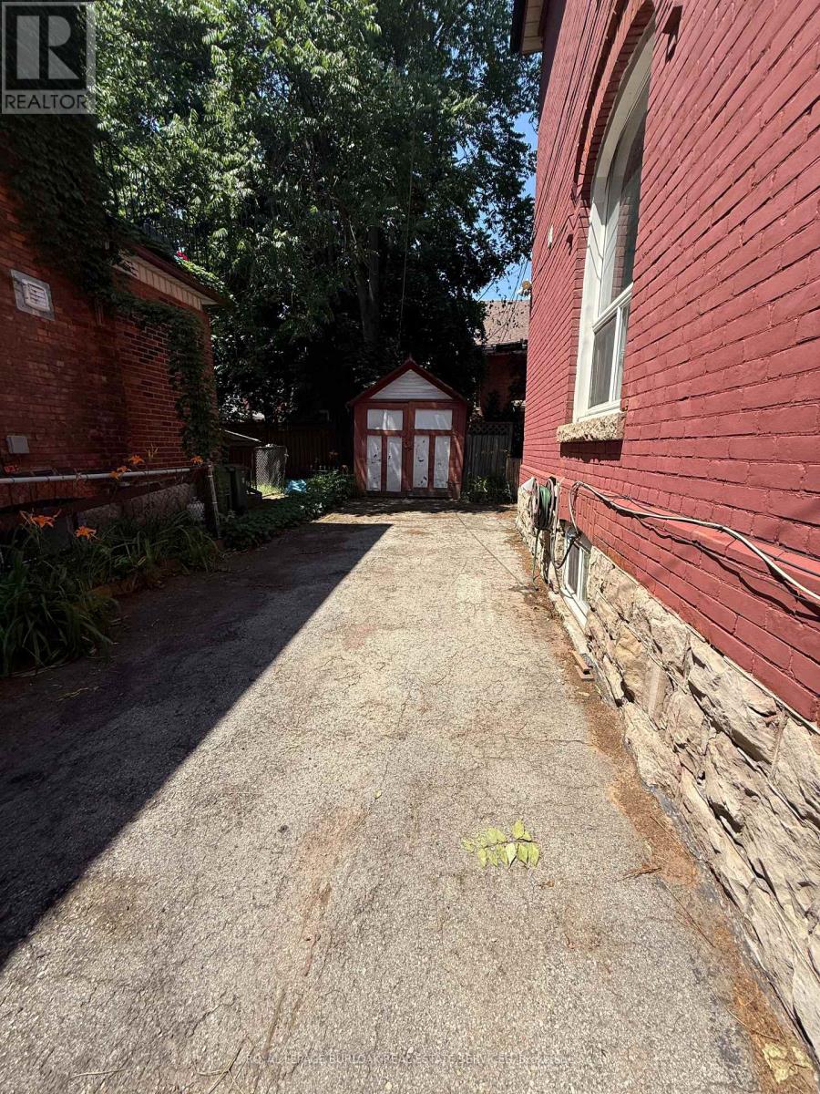 2nd Level - 28 Eastbourne Avenue, Hamilton, Ontario  L8M 2M7 - Photo 28 - X13567920