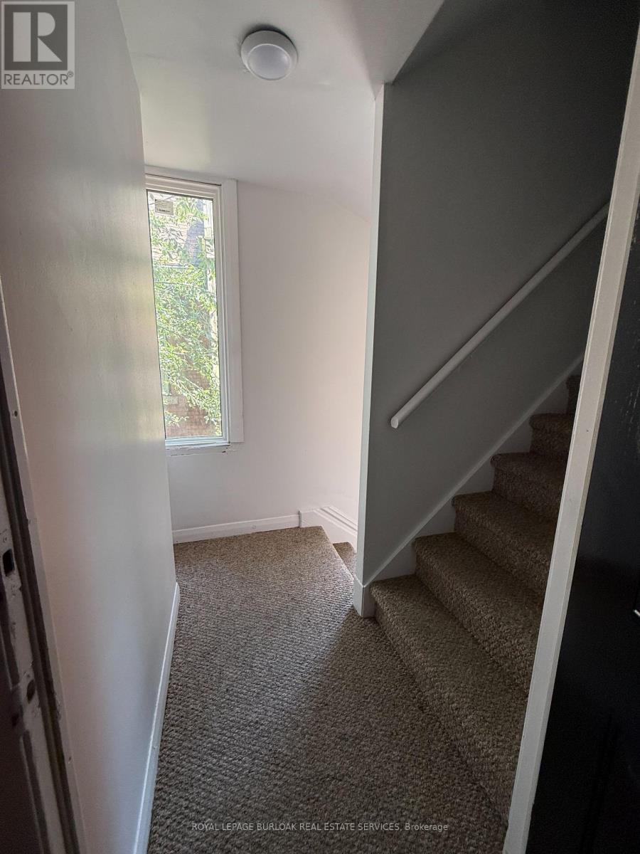 2nd Level - 28 Eastbourne Avenue, Hamilton, Ontario  L8M 2M7 - Photo 5 - X13567920
