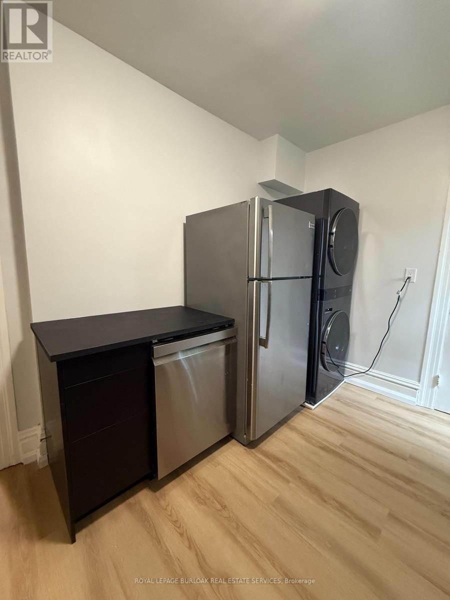 2nd Level - 28 Eastbourne Avenue, Hamilton, Ontario  L8M 2M7 - Photo 8 - X13567920