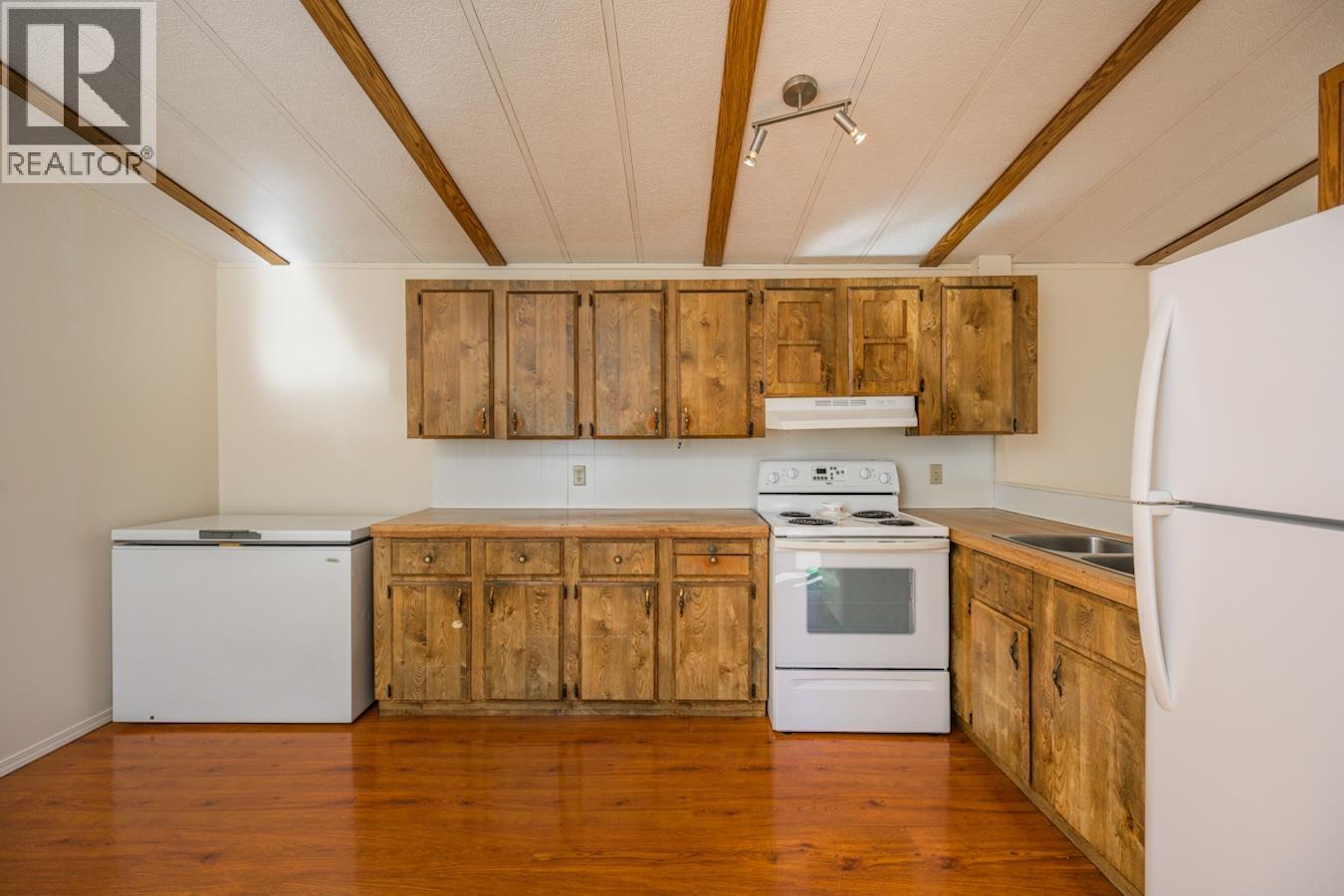 8487 Peter Road, Prince George, British Columbia  V2K 2W3 - Photo 5 - R3146654