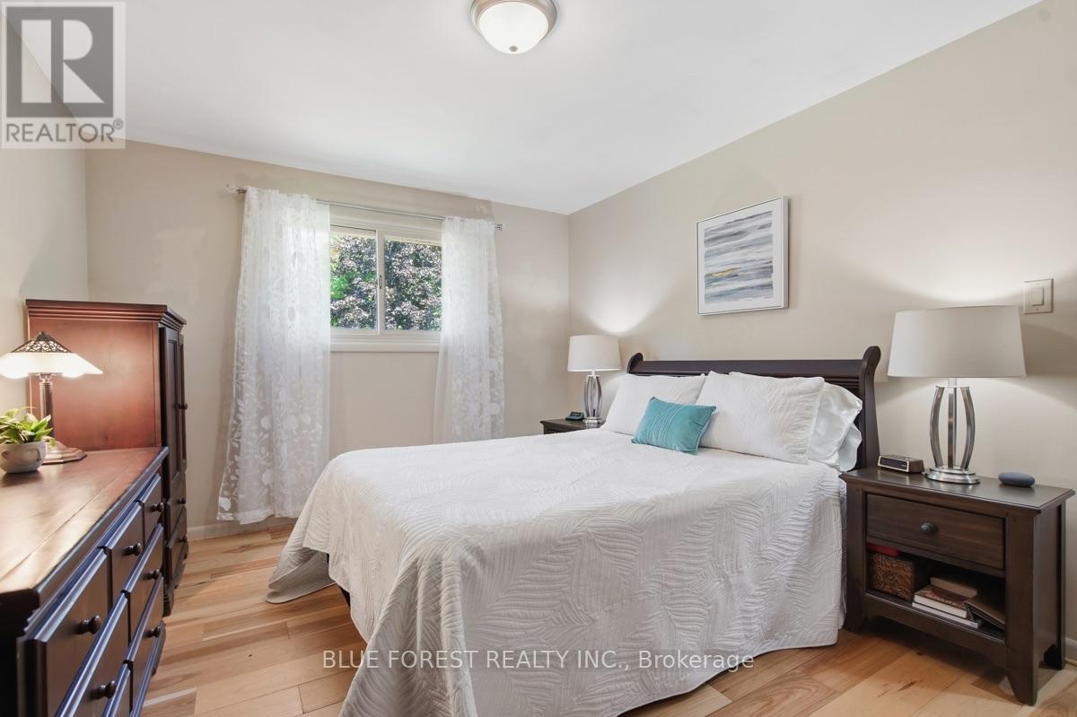 708 Headley Drive, London North, Ontario  N6H 3V6 - Photo 22 - X13565598