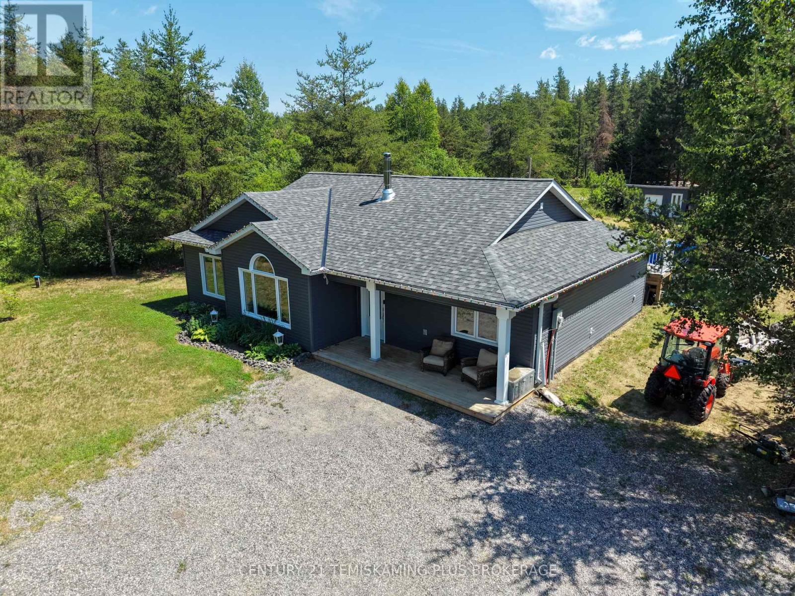 505544 AIRPORT DRIVE, Coleman, Ontario