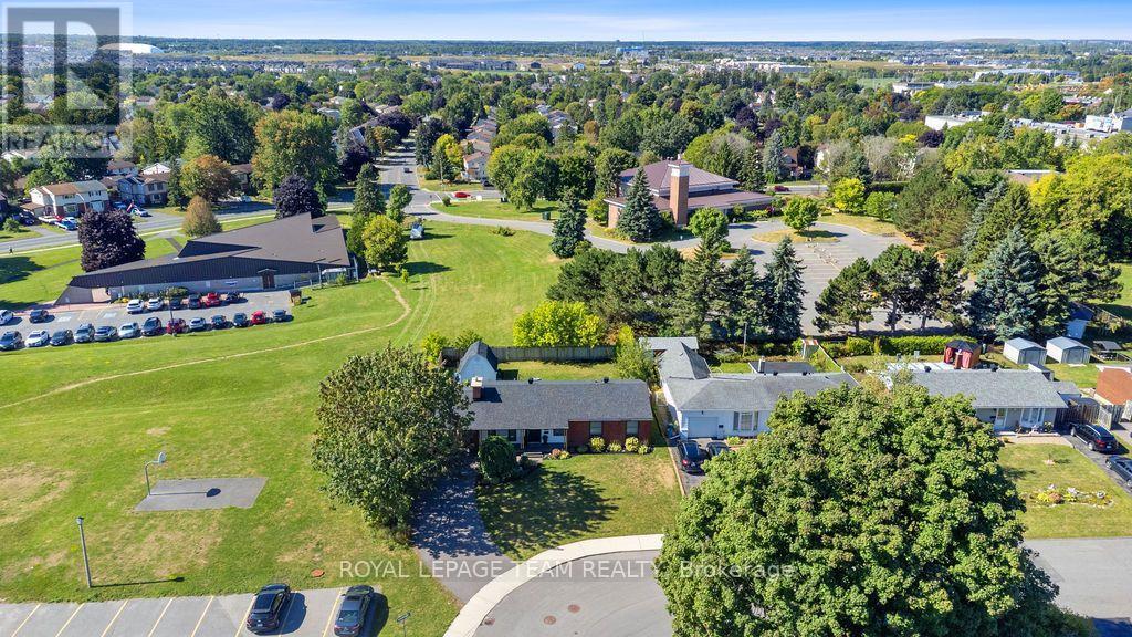 194 Morrena Road, Ottawa, Ontario  K2L 1E1 - Photo 2 - X13568114