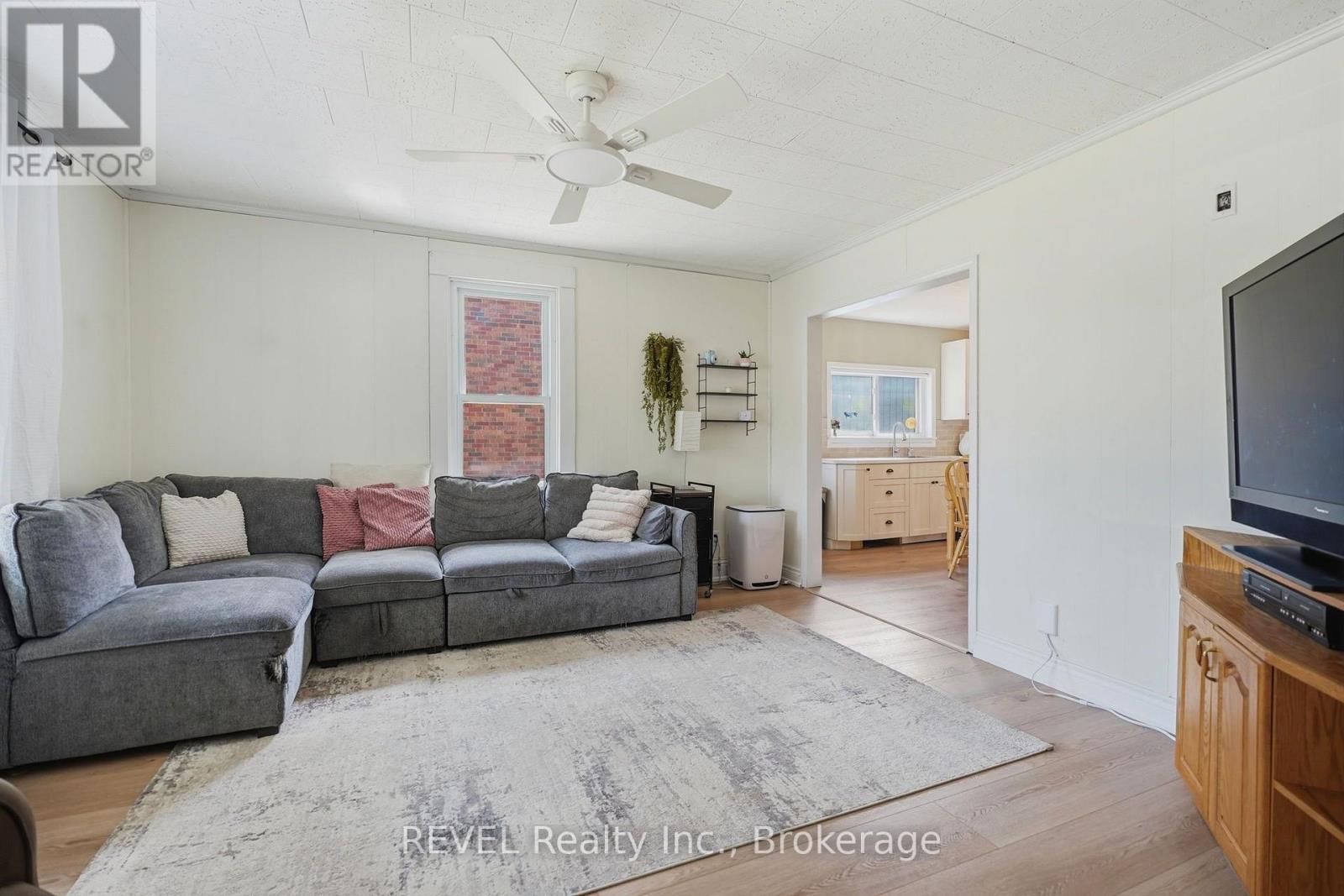 41 Cross Street, Port Colborne, Ontario  L3K 1K8 - Photo 4 - X13568168
