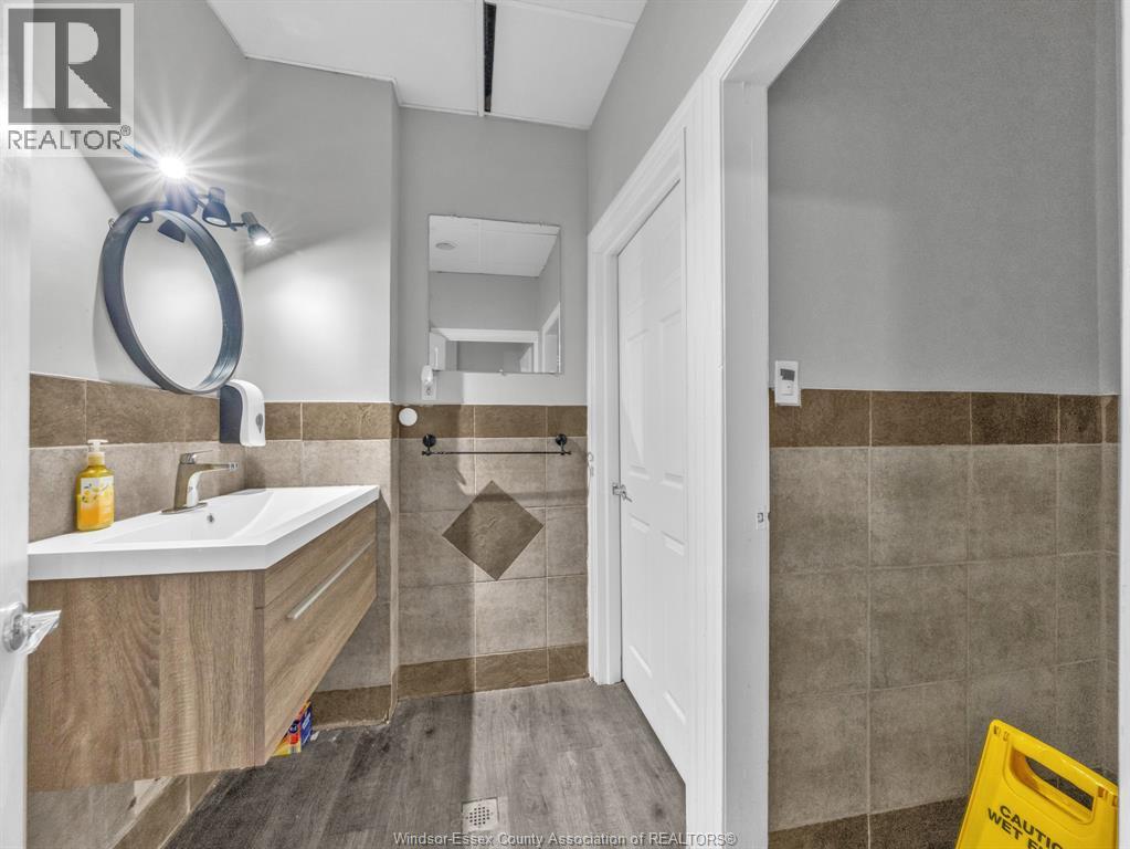 2478 Tecumseh Road East Unit# 4, Windsor, Ontario  N8W 1E7 - Photo 16 - 26017082