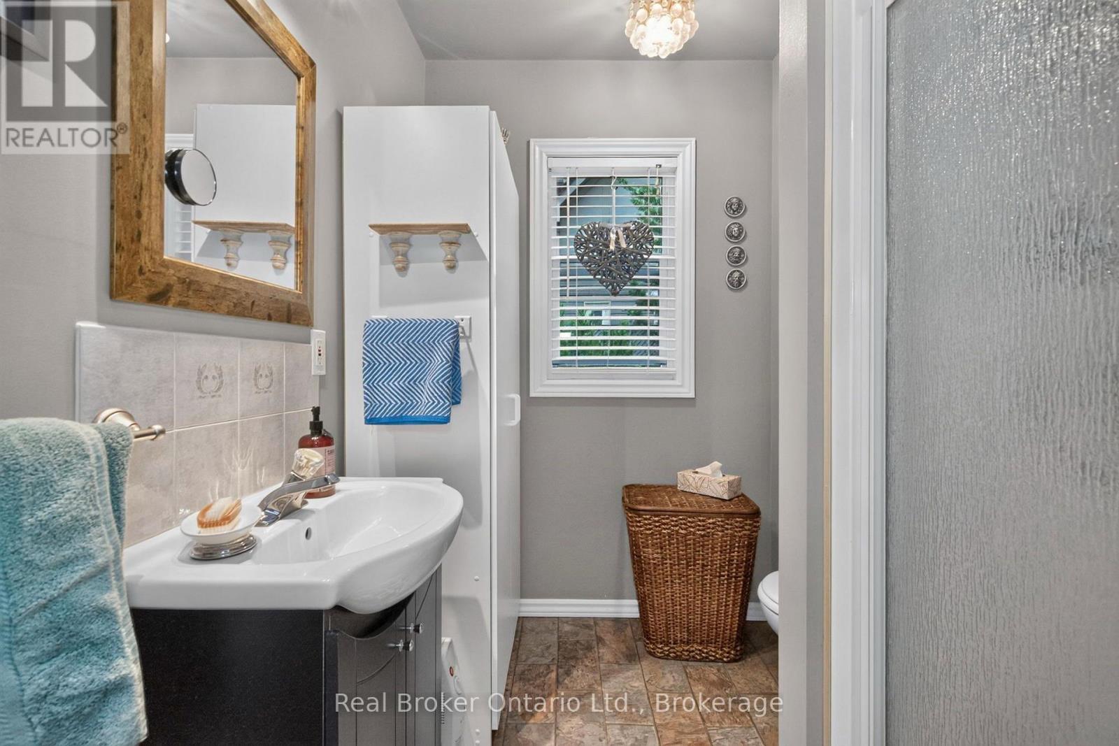 224 Tiny Beaches Road S Road, Tiny, Ontario  L0L 2J0 - Photo 14 - S13568156