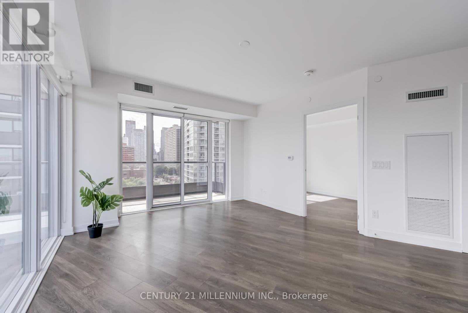 708 - 159 WELLESLEY STREET, Toronto, Ontario
