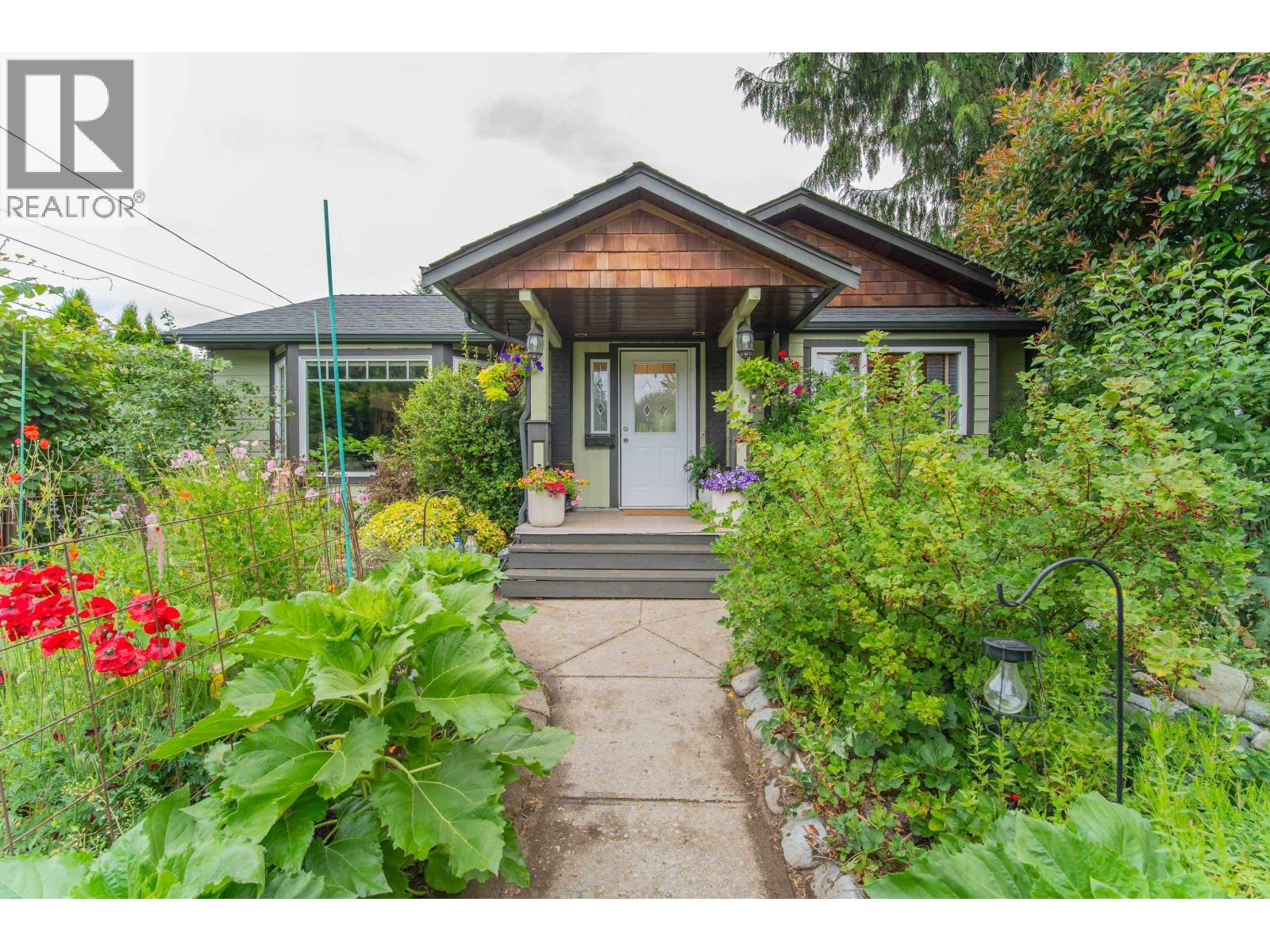 20747 113th Avenue, Maple Ridge, British Columbia V2X 1E8 - Photo 2 - R3144328