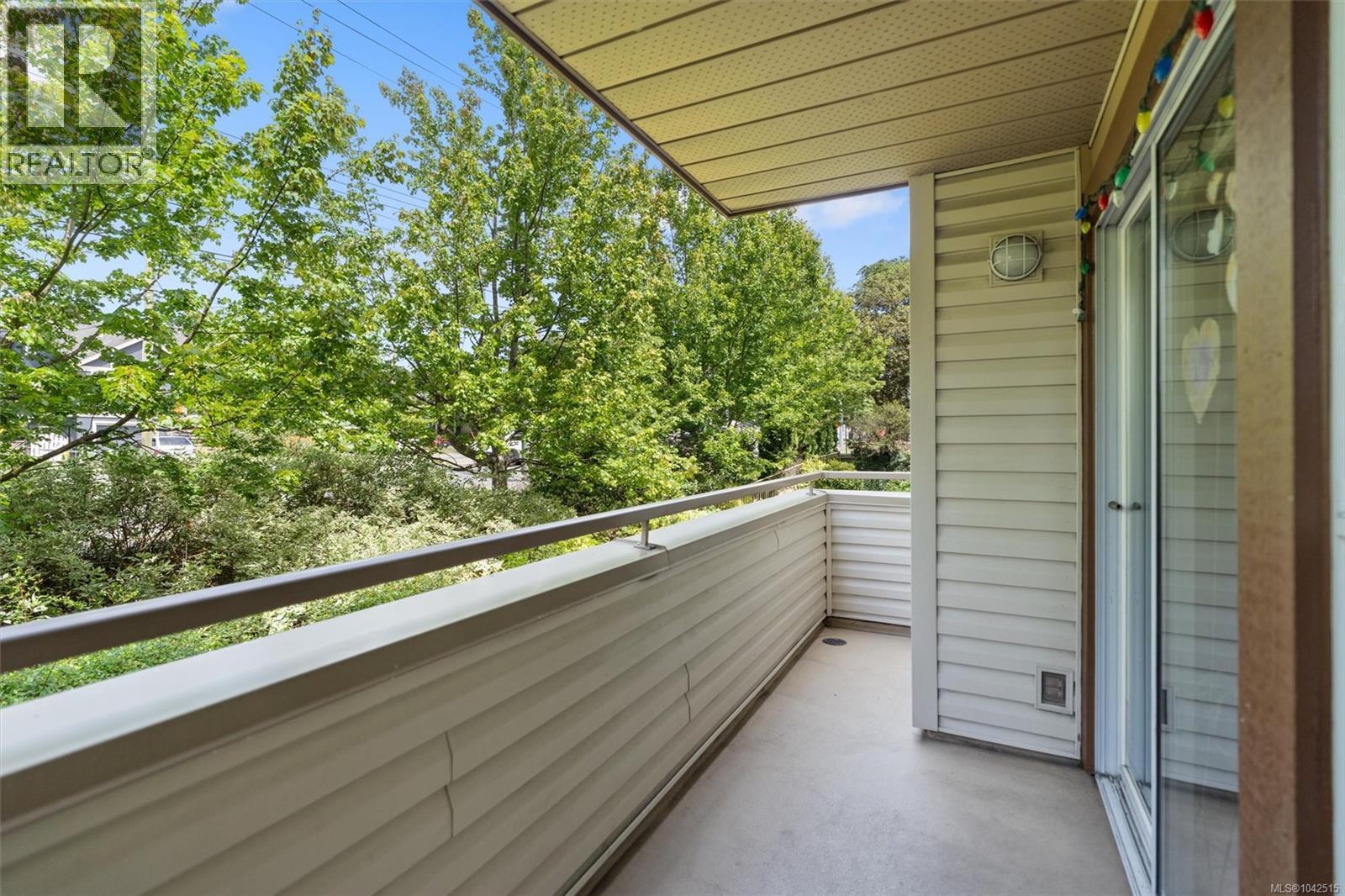 204 1055 Hillside Ave, Victoria, British Columbia  V8T 2A4 - Photo 19 - 1042515