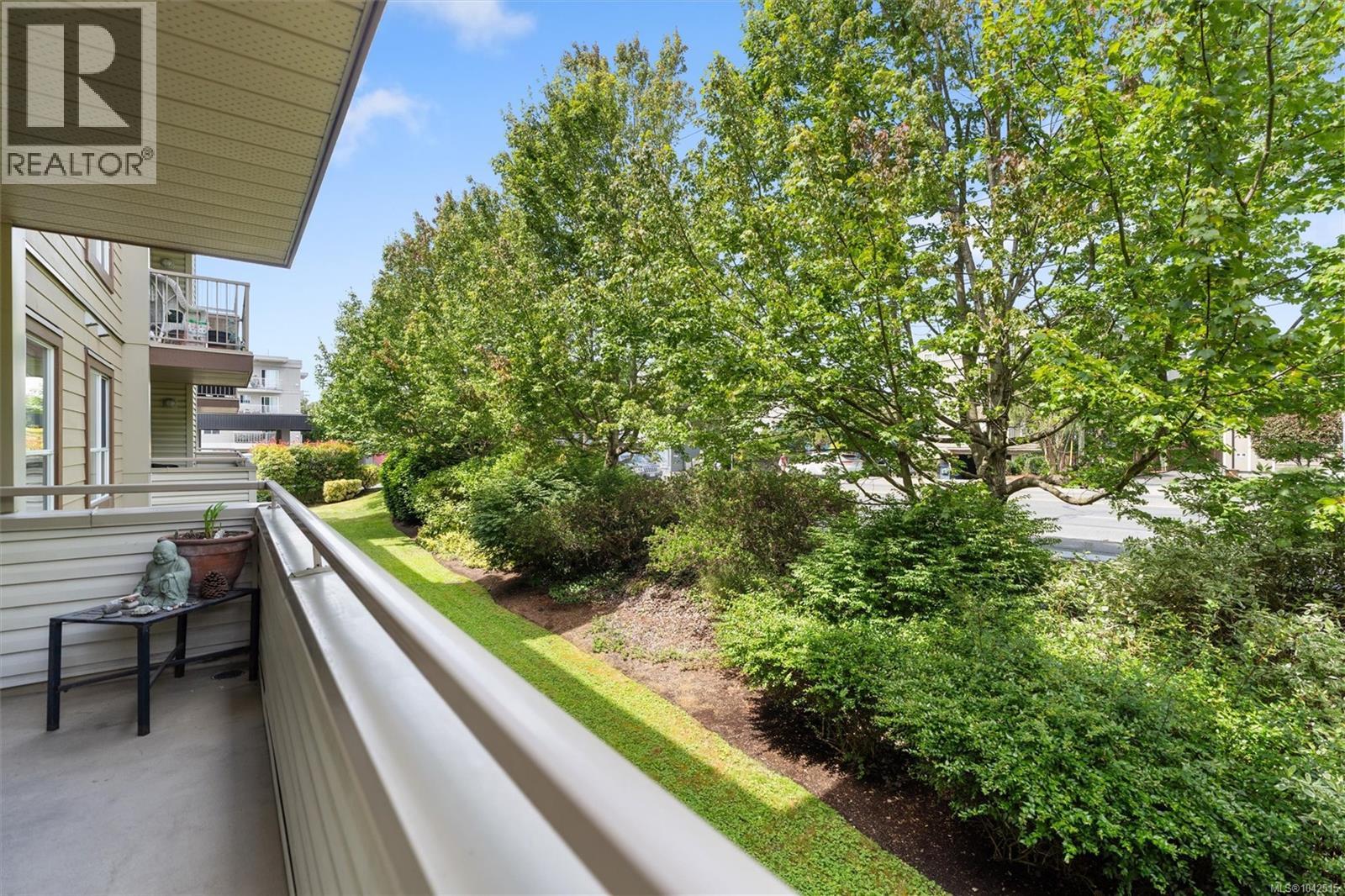 204 1055 Hillside Ave, Victoria, British Columbia  V8T 2A4 - Photo 20 - 1042515