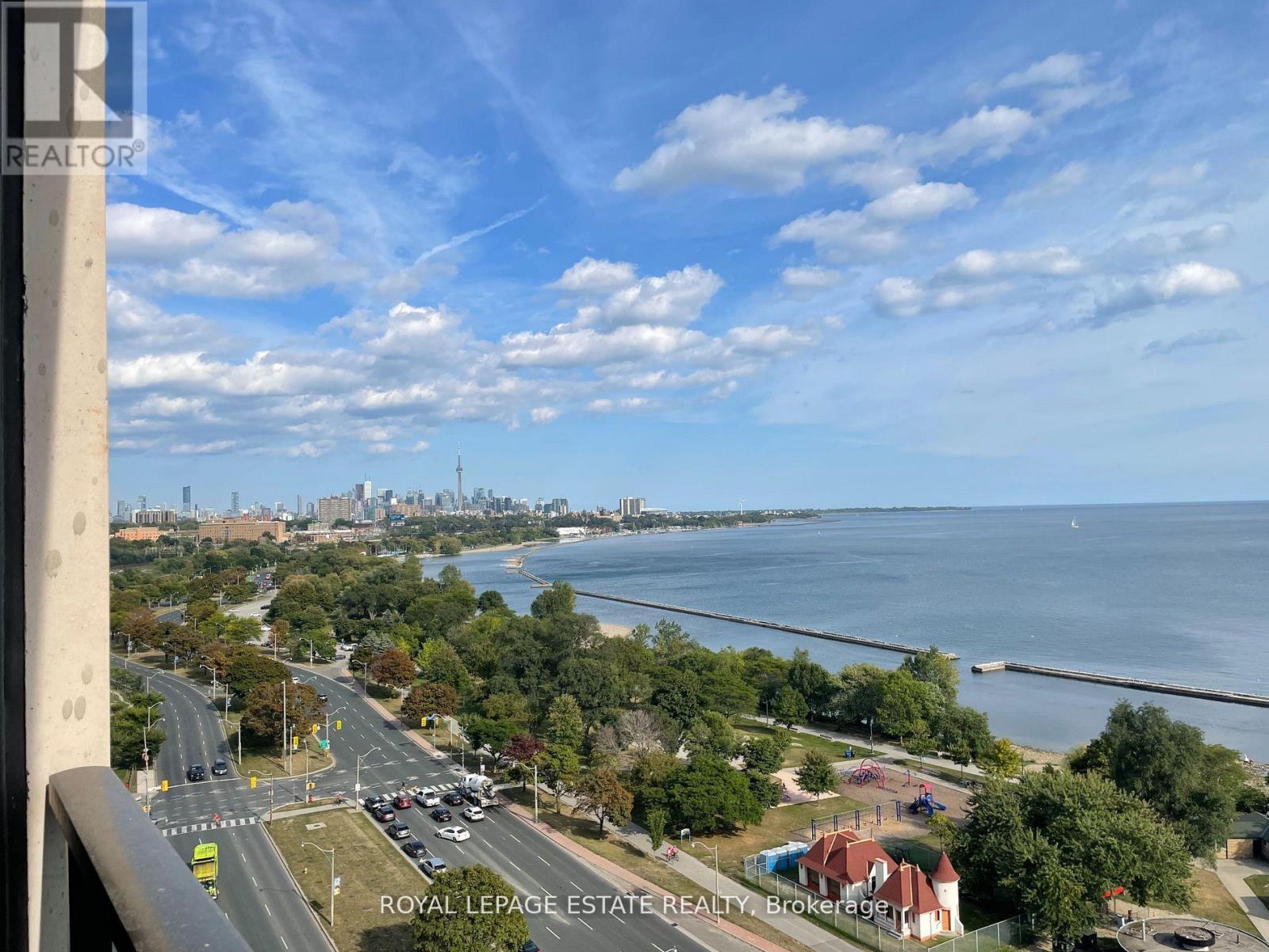 1608 - 1928 Lake Shore Boulevard W, Toronto, Ontario  M6S 0B1 - Photo 2 - W13567952