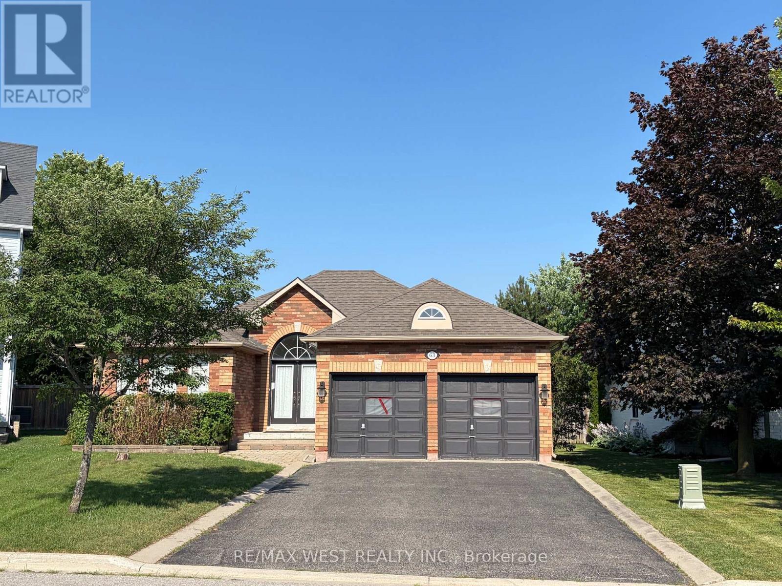 63 MUNRO CIRCLE, Halton Hills (Georgetown)