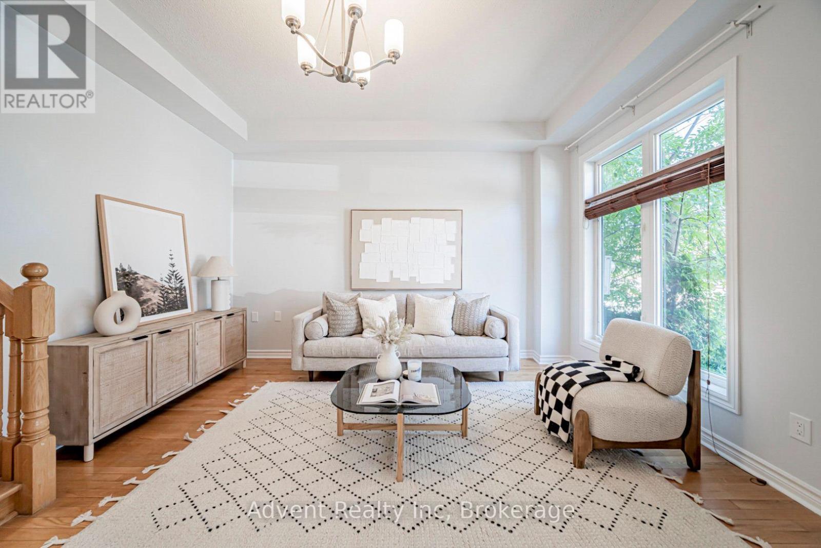 973 The Queensway, Toronto, Ontario  M8Z 1P3 - Photo 2 - W13568066