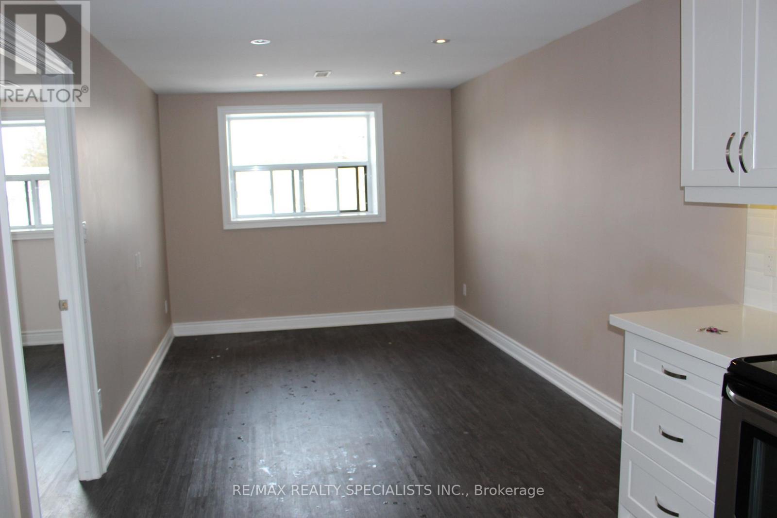 8 - 6 Brant Street, Mississauga, Ontario  L5G 3N8 - Photo 5 - W13568158