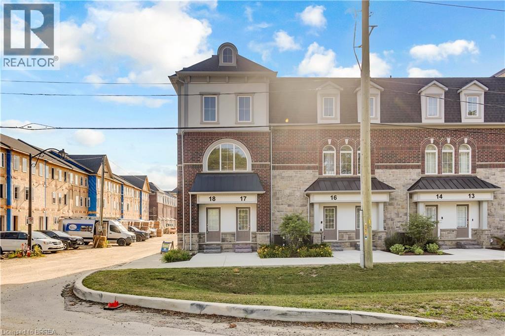 677 Park Road N Unit# 17, Brantford, Ontario N3R 0C2 - Photo 2 - 40847877