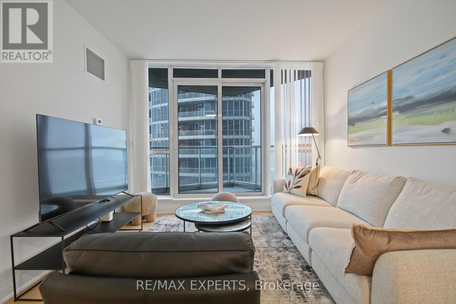 2011 - 208 Queens Quay W, Toronto, Ontario  M5J 2Y5 - Photo 13 - C13567956