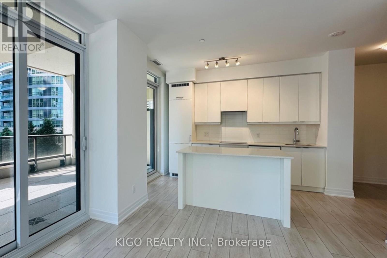 210 - 30 Elm Drive W, Mississauga, Ontario  L5B 0N6 - Photo 10 - W13539574