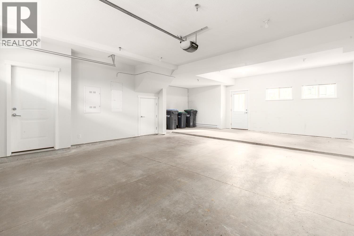 Listing image 30
