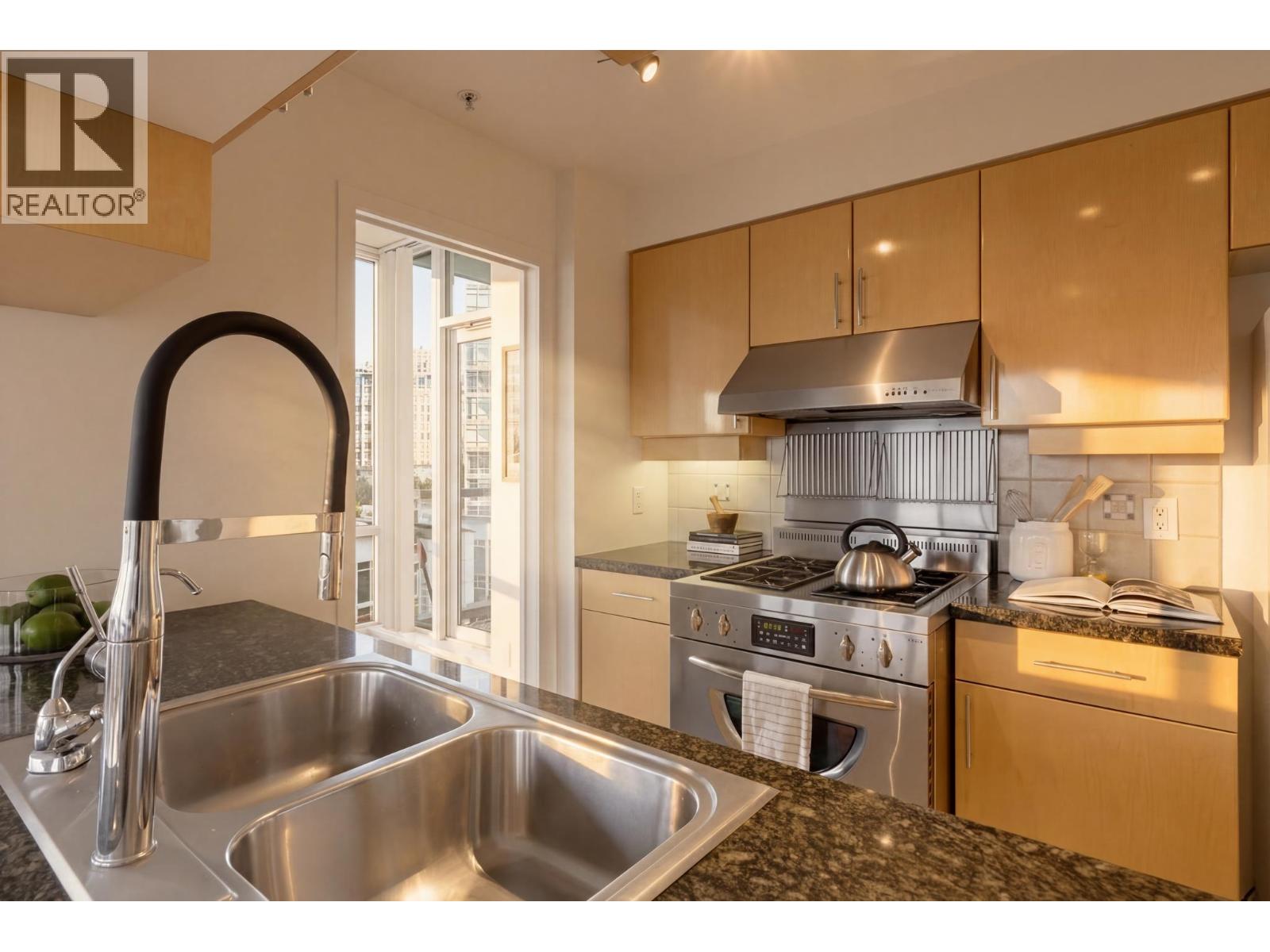 702 1099 Marinaside Crescent, Vancouver, British Columbia  V6Z 2Z3 - Photo 10 - R3146657