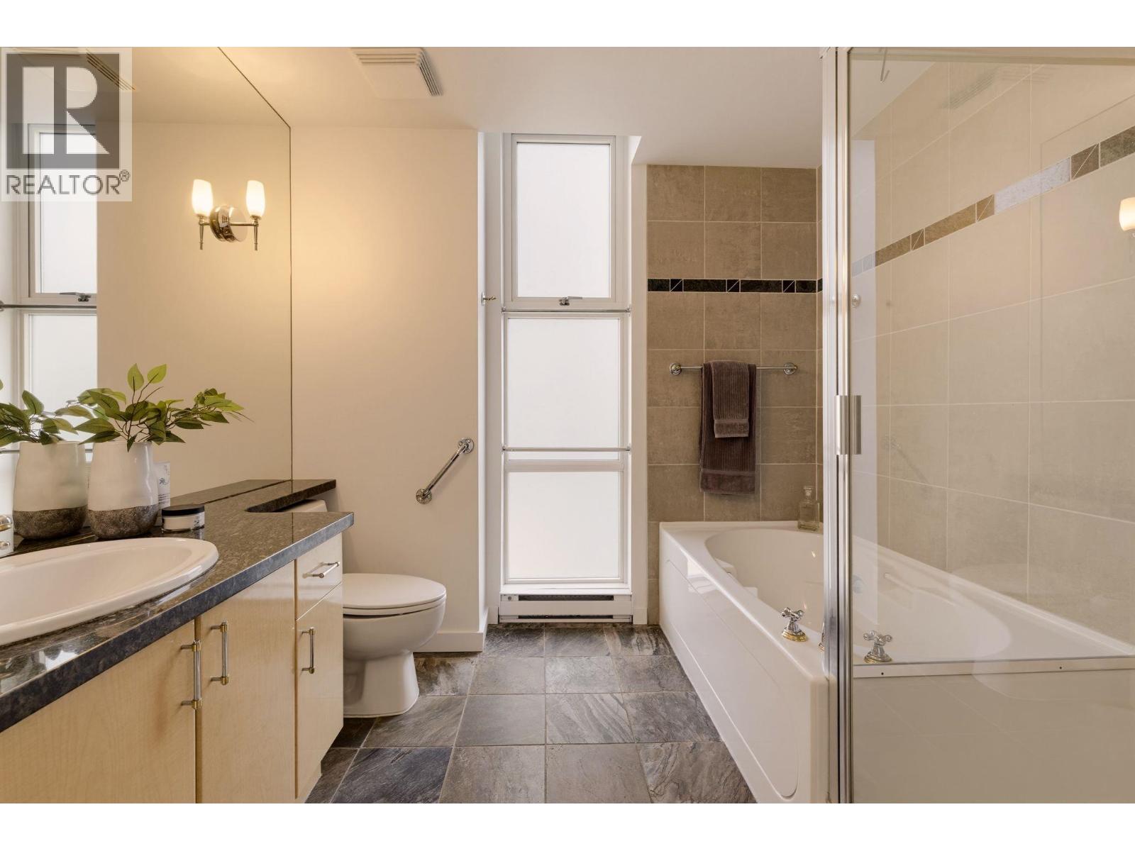 702 1099 Marinaside Crescent, Vancouver, British Columbia  V6Z 2Z3 - Photo 16 - R3146657